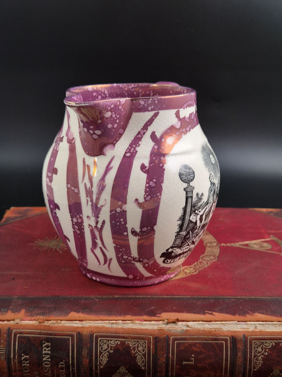 Sunderland Pink Splash Lustre Masonic Jug, Engels aardewerk, ca. 1820-1840 photo vinterior