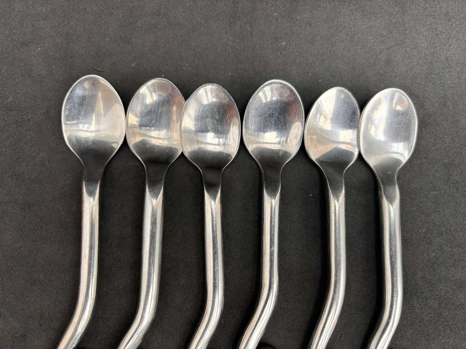 photo for sale Set van 6 kleine lepels, swirl spiraal bestek, gedraaide uiteinden, Frans vervangingsbestek, gedraaide uiteinden, swirl brutalist decor, middeleeuwse stijl, Viking