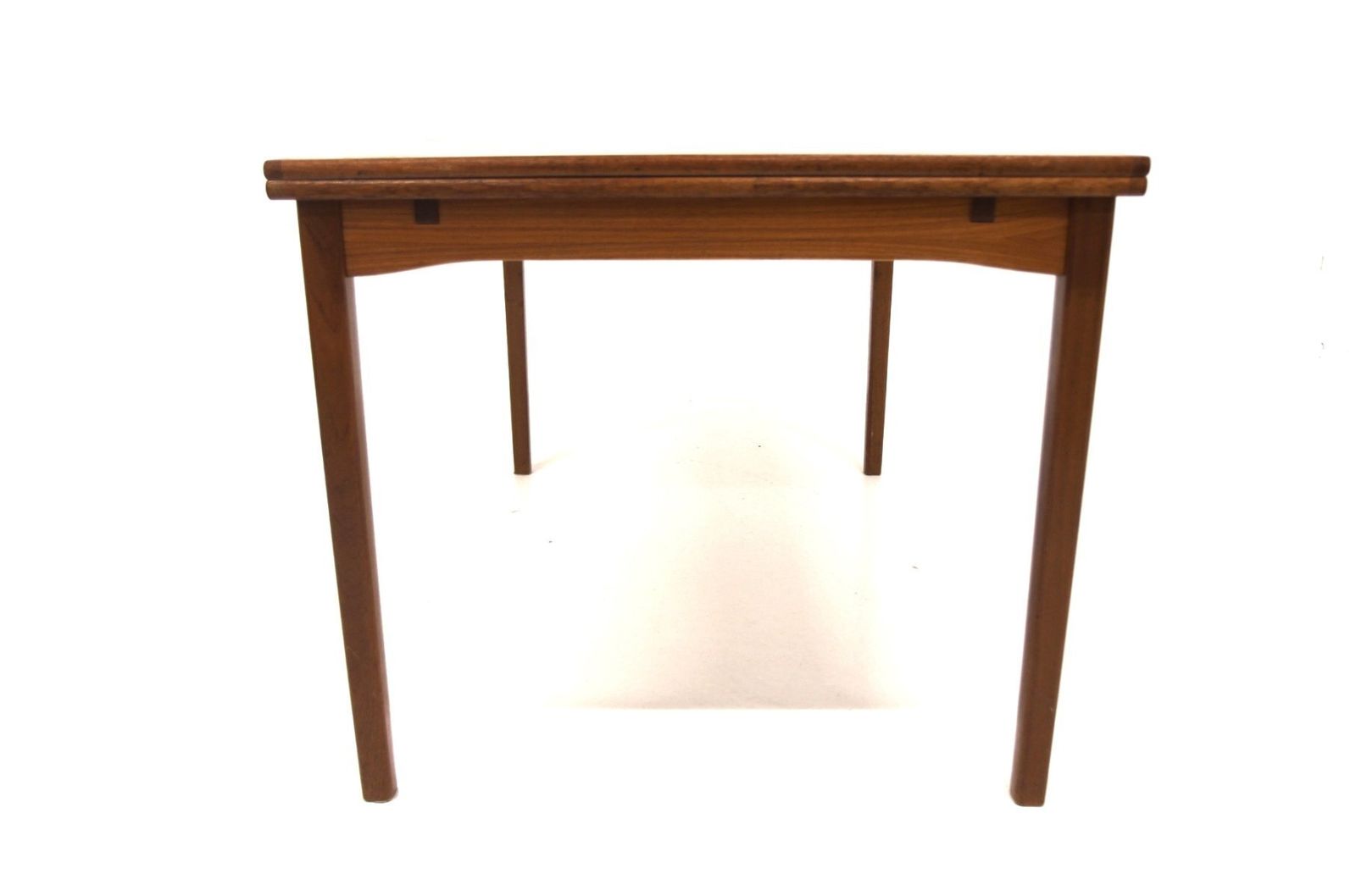 Table à manger en teck, Suède, 1960. photo furniture