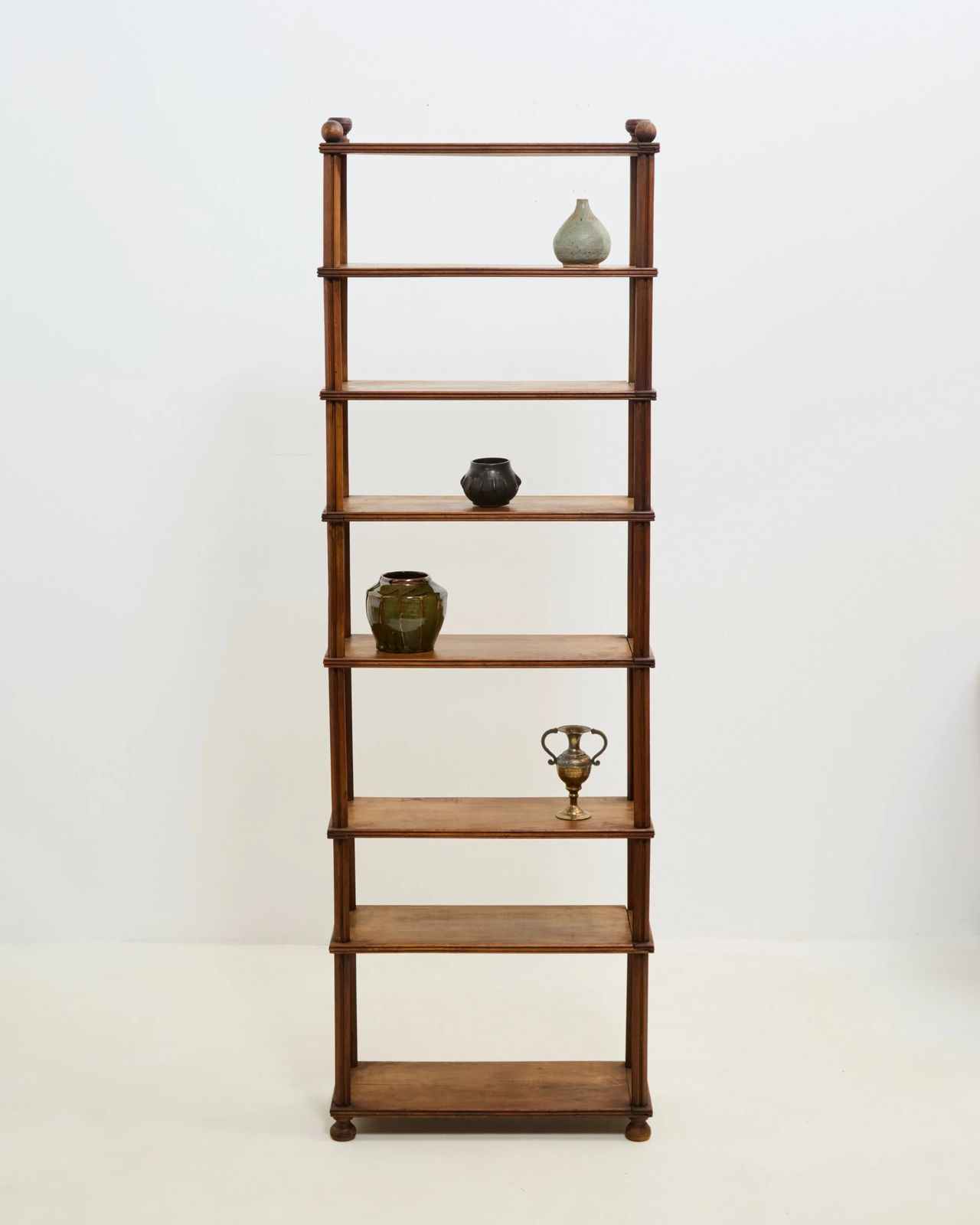 Forties Waterfall Shelves, jaren 1940 photo vinterior