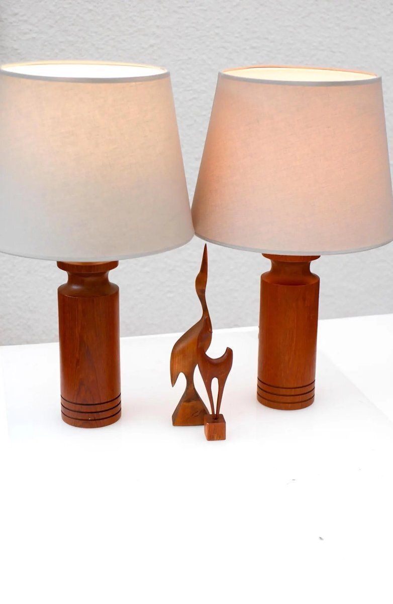 Grote mid-century modern Deense teakhouten tafellamp, set van 2 photo vinterior