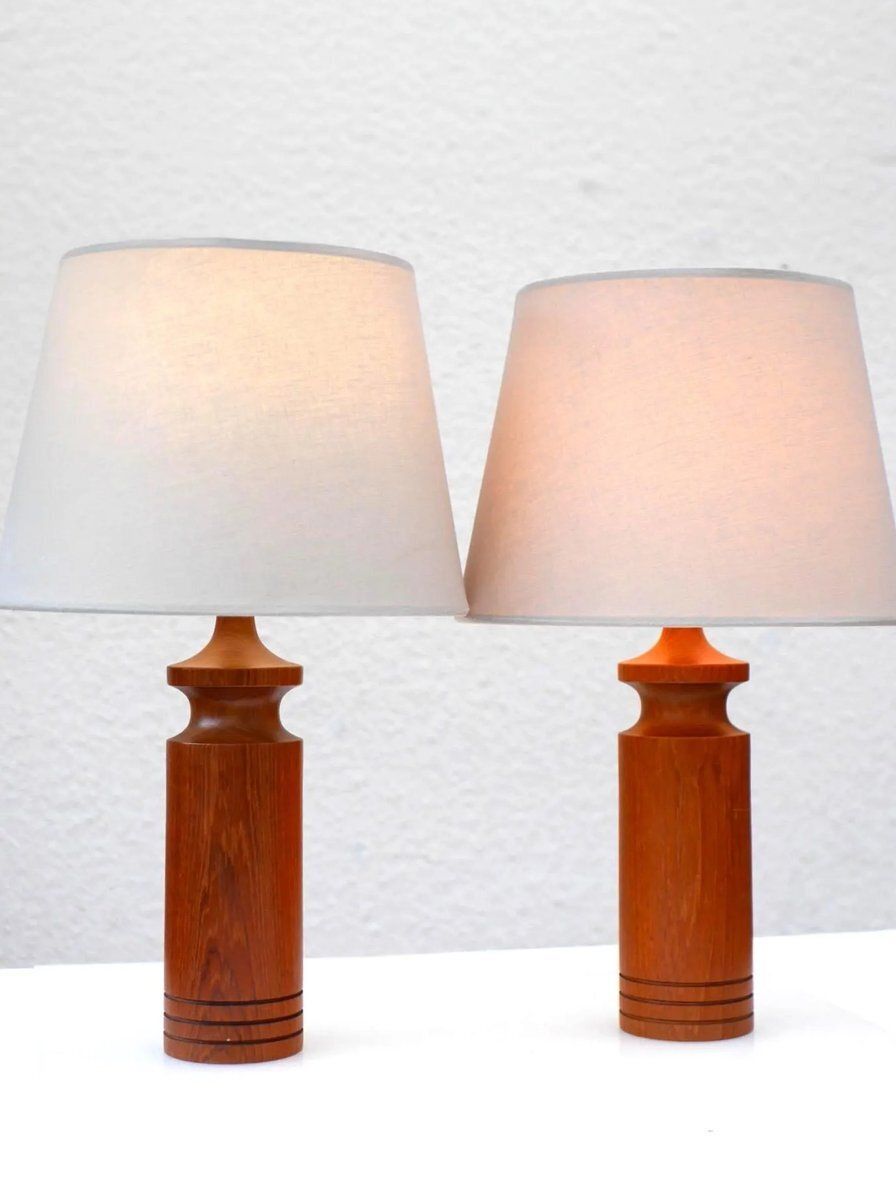 1025.0 Grote mid-century modern Deense teakhouten tafellamp, set van 2 photo