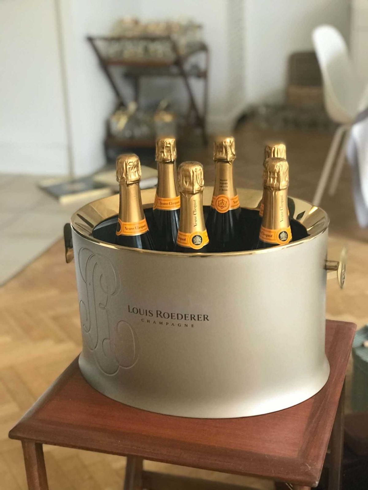 Louis Roederer Champagne Koeler Xxl Ovaal Goud Multi Fles IJsbad Frans Luxe Barware Vintage Party Chiller photo furniture