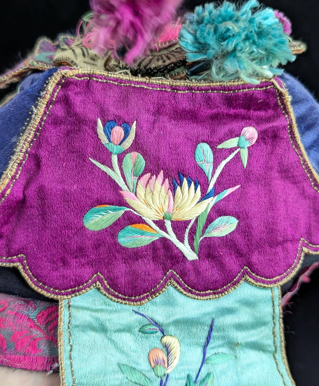 Chapeau de fête chinois d'époque, lion, fleur de lotus, soie brodée, animal protecteur photo 289.0