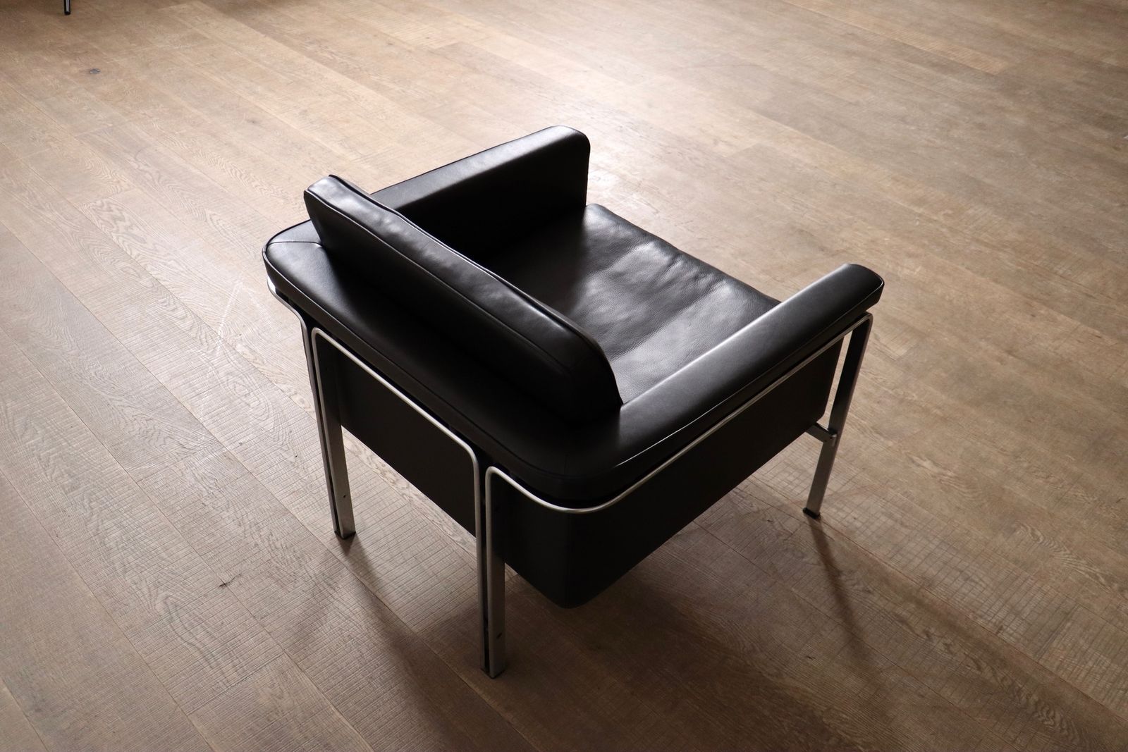 Horst Brüning Model 6912 Lounge Chair in Black Leather for Kill International, Germany 1967 photo furniture