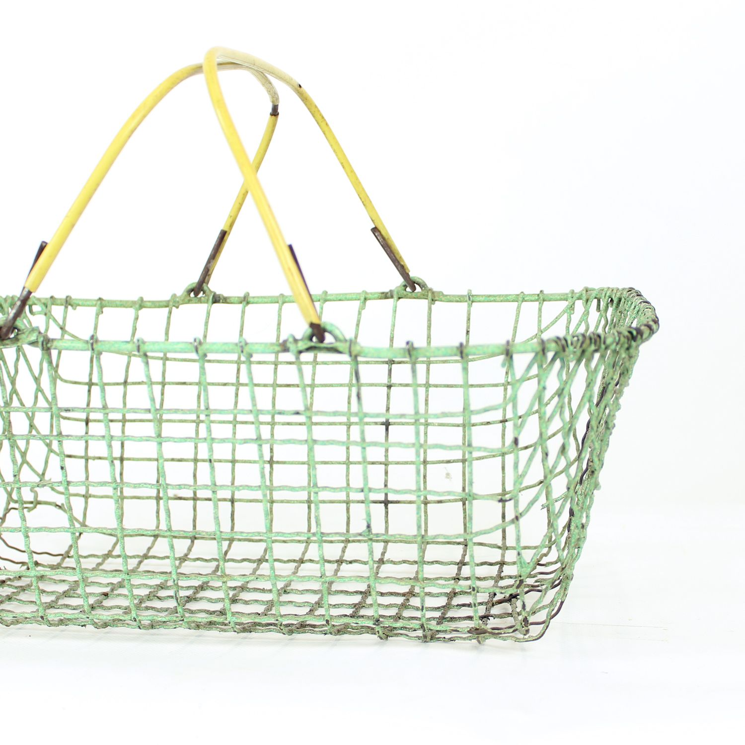 Vintage Czechoslovakian Wire Shopping Basket, Mid 20th Century photo vinterior