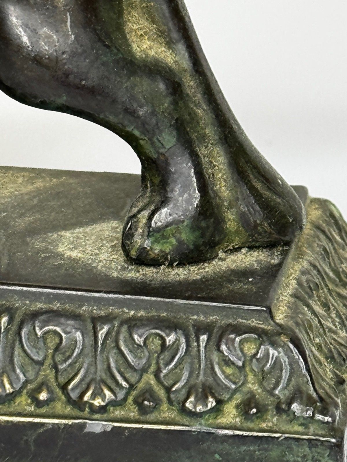 photo furniture Antiek Neoklassiek Bronzen Gevleugelde Leeuw van Sint Marcus, Venetiaans Grand Tour, ca. 1820