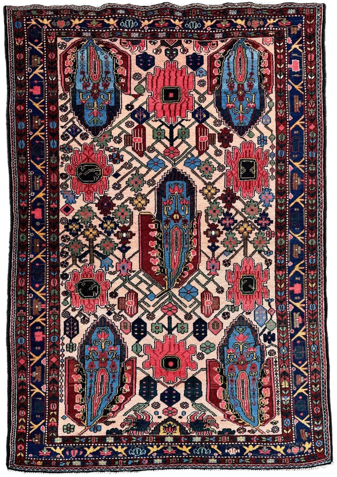 Antiek Bakhtiar tapijt 2,08 m x 1,43 m