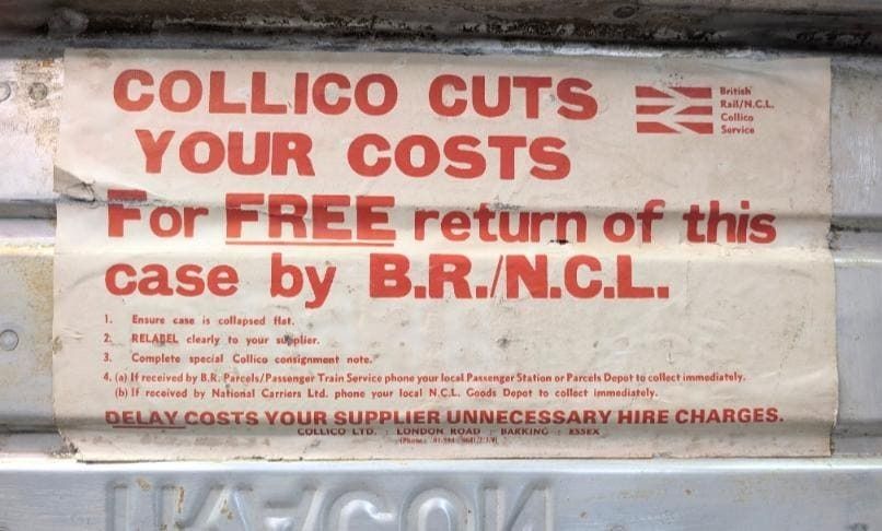 Vintage British Railways Collico aluminium transitkoffer, industriële spoorweg opslagkist photo for sale