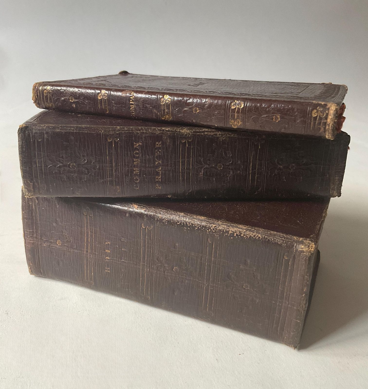 photo furniture Exceptional 3 Volume 1824 Pocket Holy Bible & Prayer Set With Aristocratic British Provenance