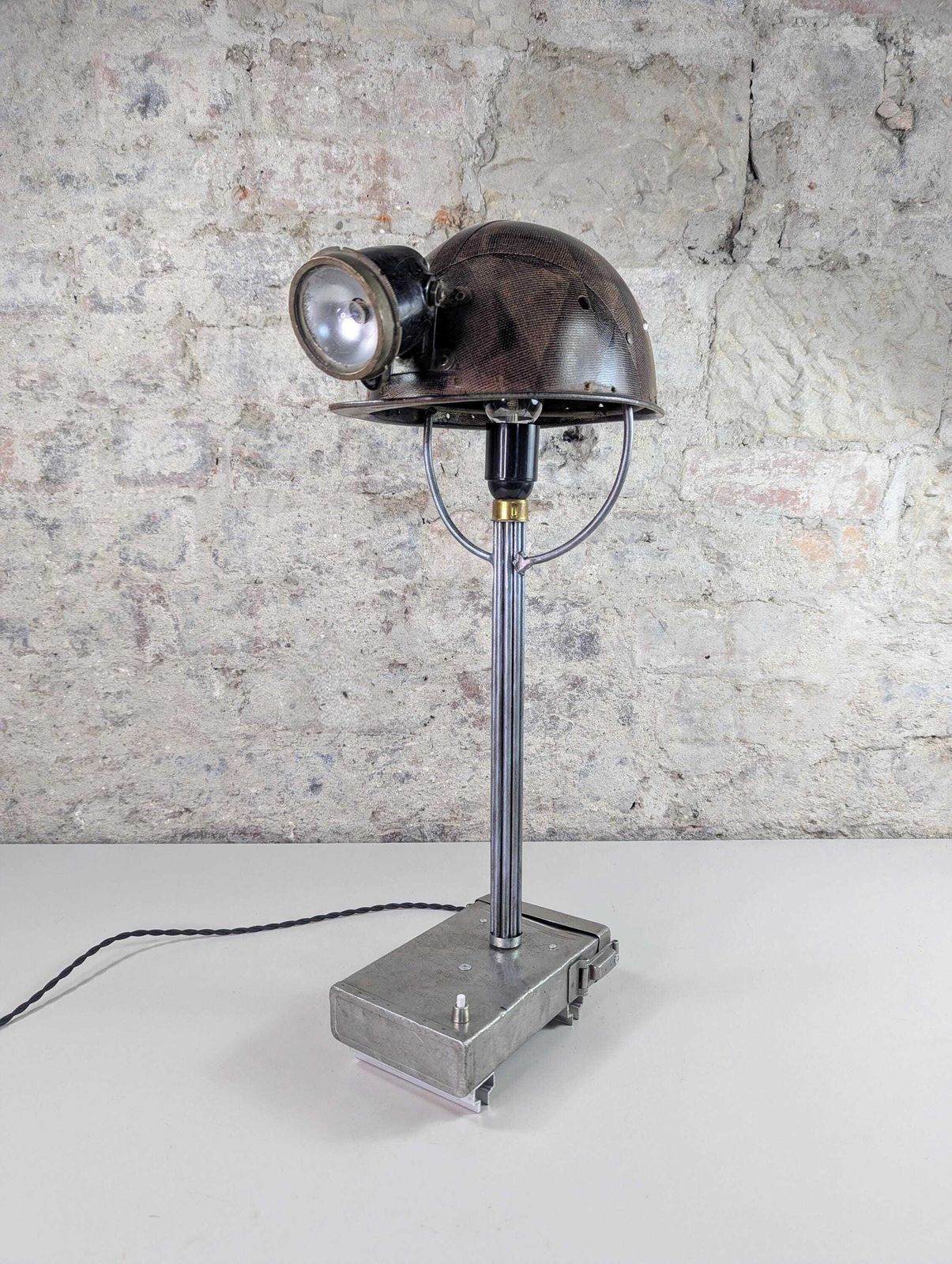 Bespoke Vintage Mijnwerkerslamp - Handgemaakt van Originele Onderdelen