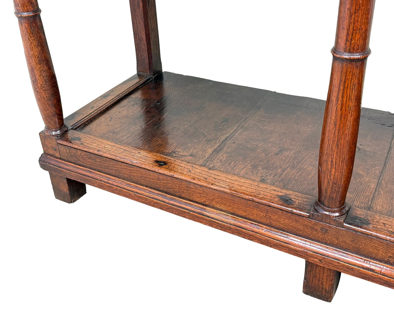 Buffet bas d'époque George III en chêne, à potboard, XIXe siècle - Angleterre, vers 1770 photo furniture