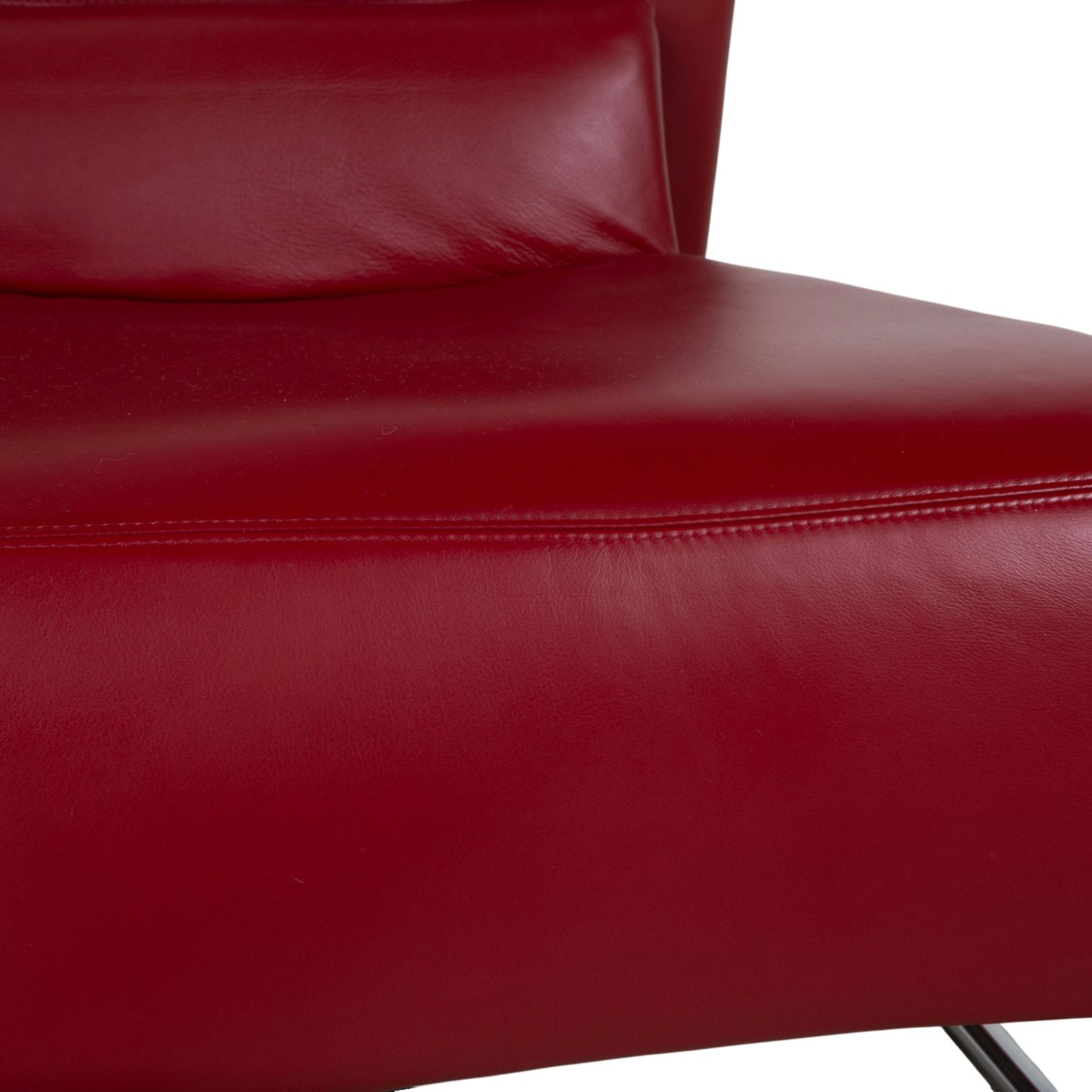 Fauteuil Koinor en cuir rouge photo Mobilier
