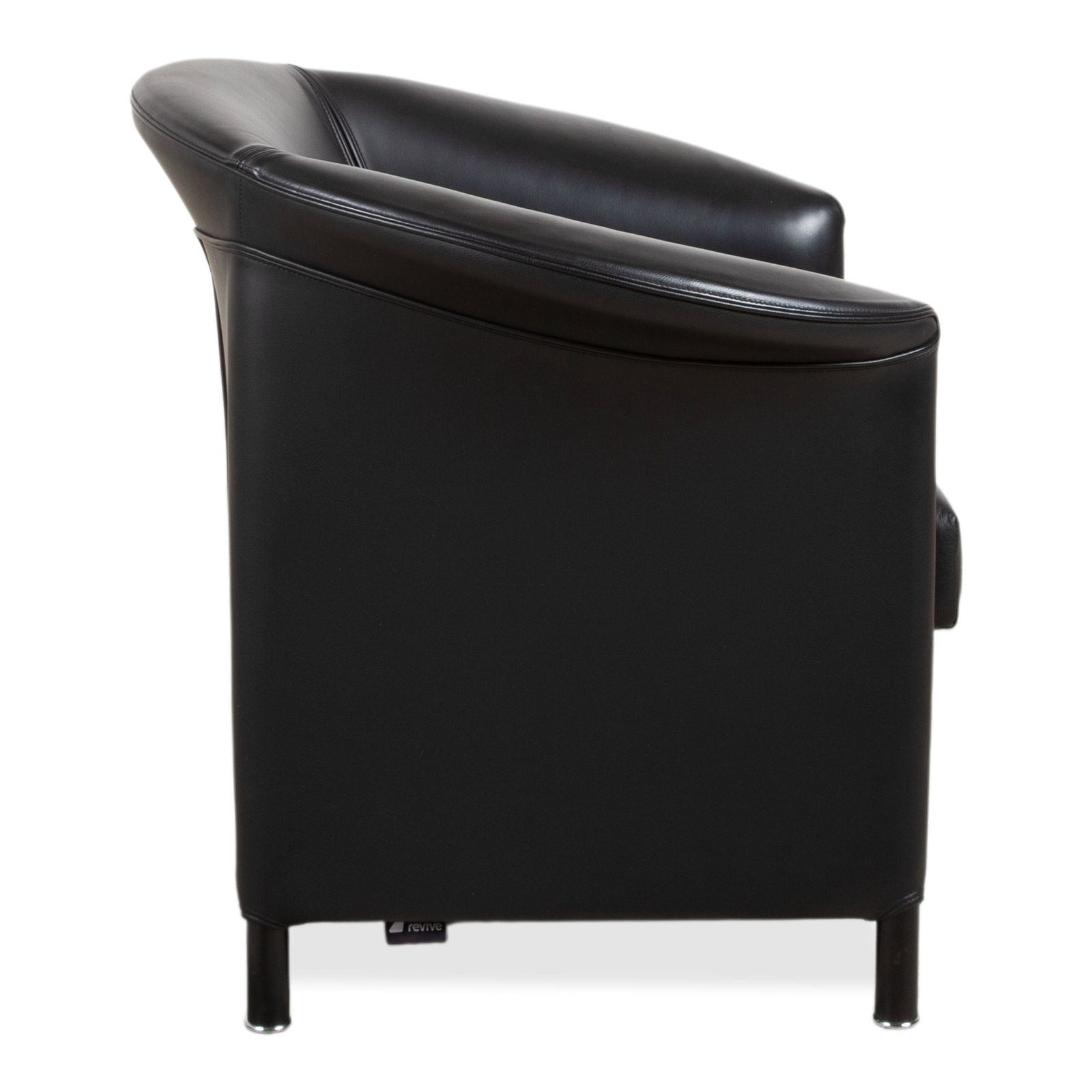 photo furniture Wittmann Aura Leather Armchair Black