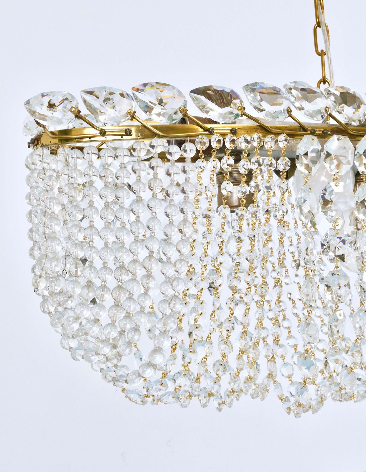 J.T. Kalmar Josef Frank 58" Zeppelin kristallen en messing hanglamp, Wenen, ca. jaren 1950 photo buy