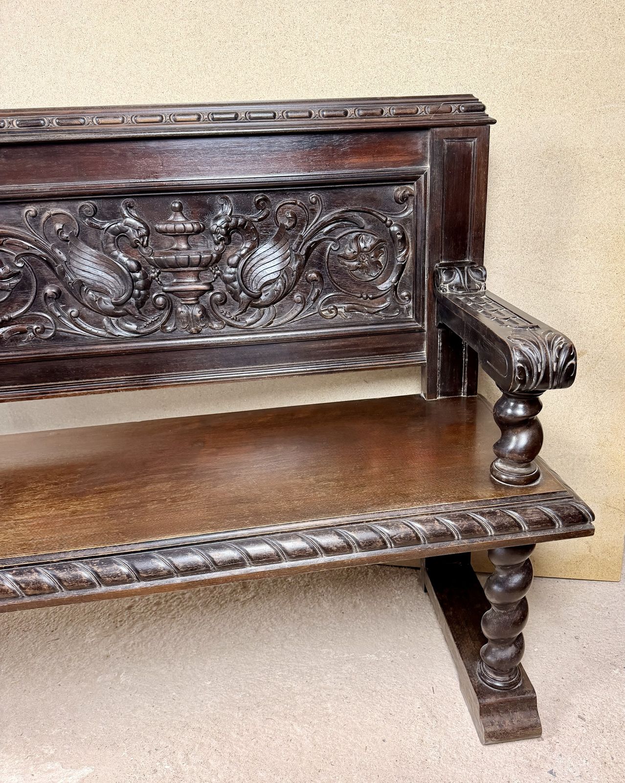 photo furniture Spanish Carved Wood Bench With Barley Twist Legs, 20th Century