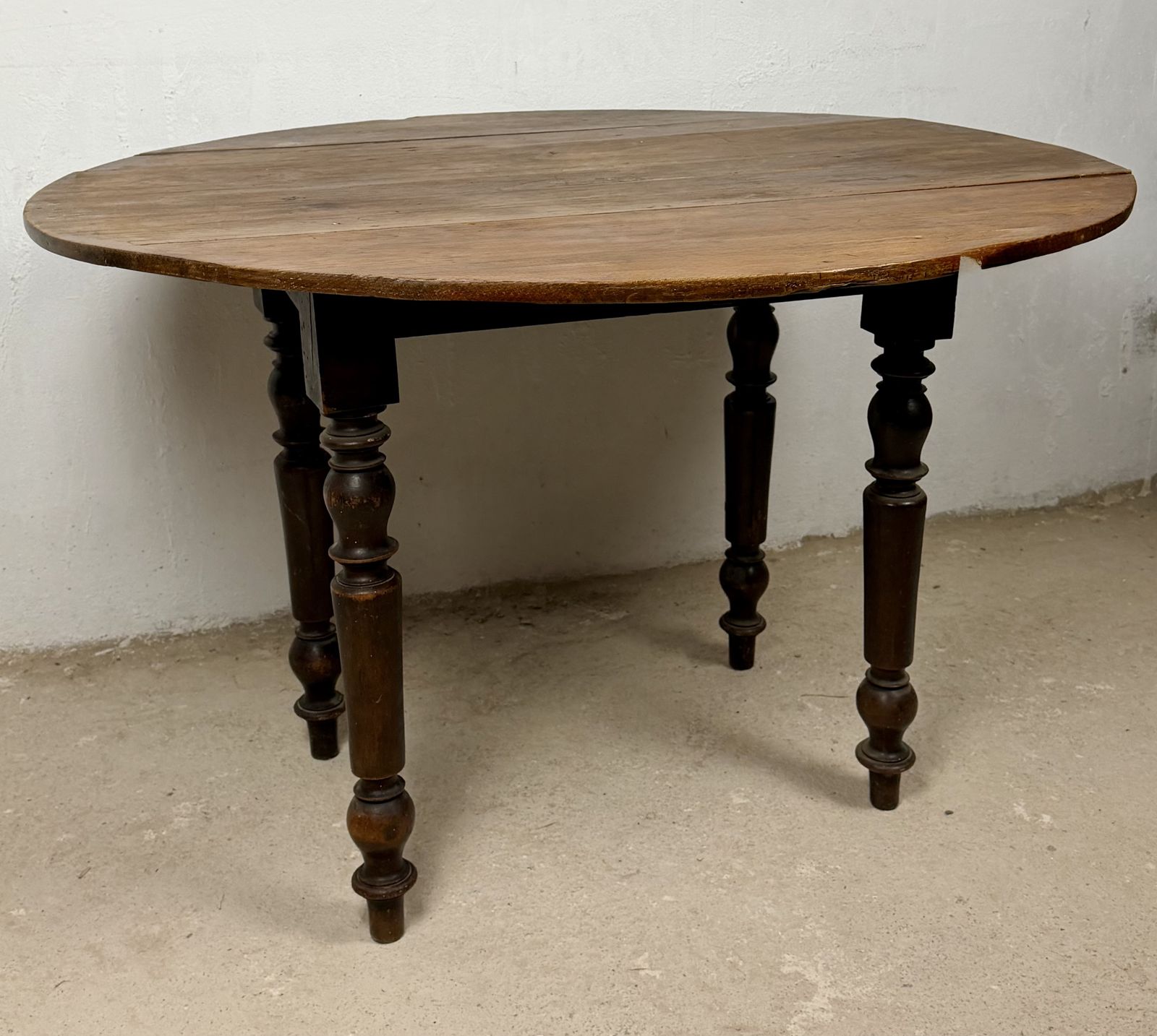 photo buy Spanish Wood Drop Leaf Dining Table With Turned Legs
