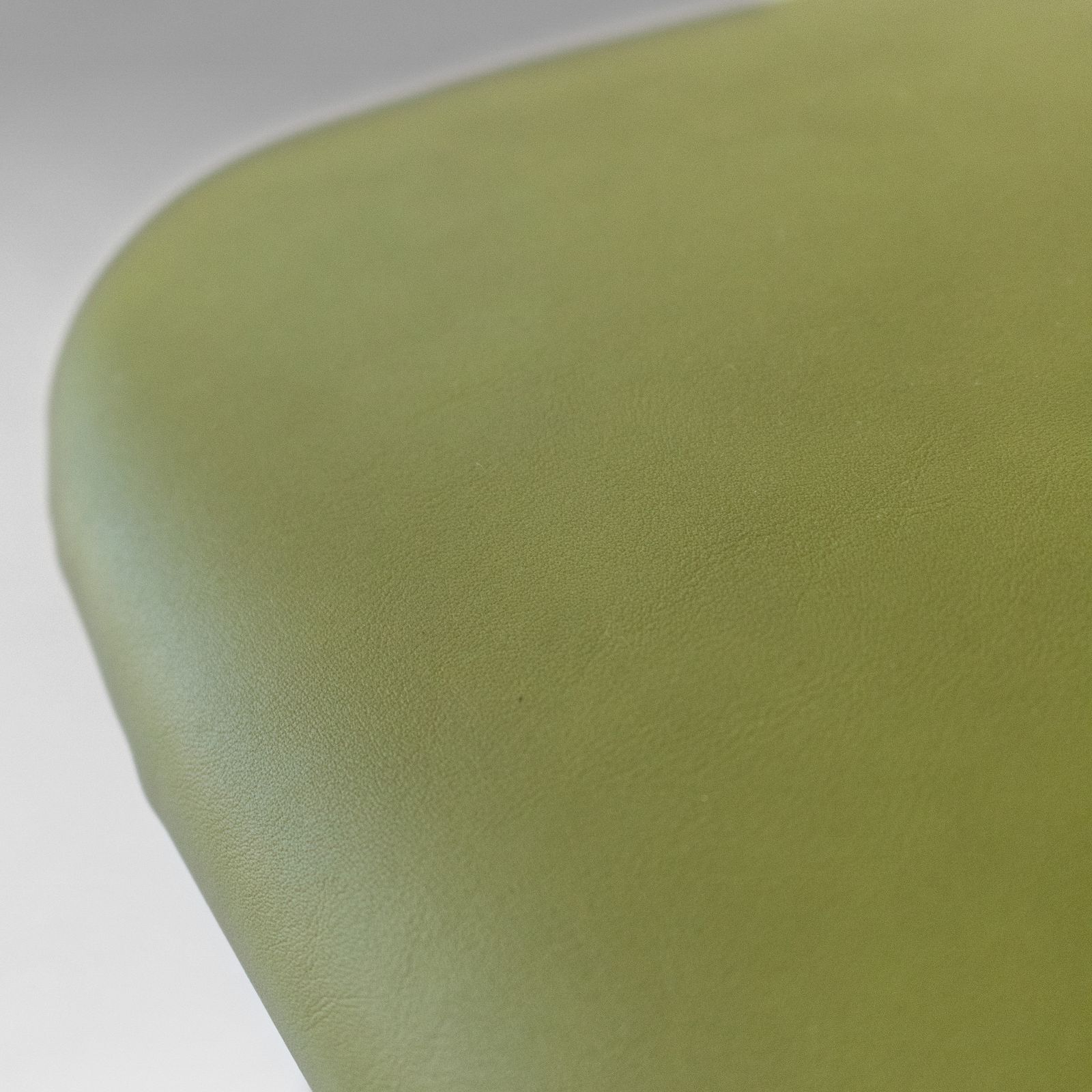 photo vinterior Four Mid Century Modern Italian Wood Dining Chairs In The Style Of Ico Parisi
