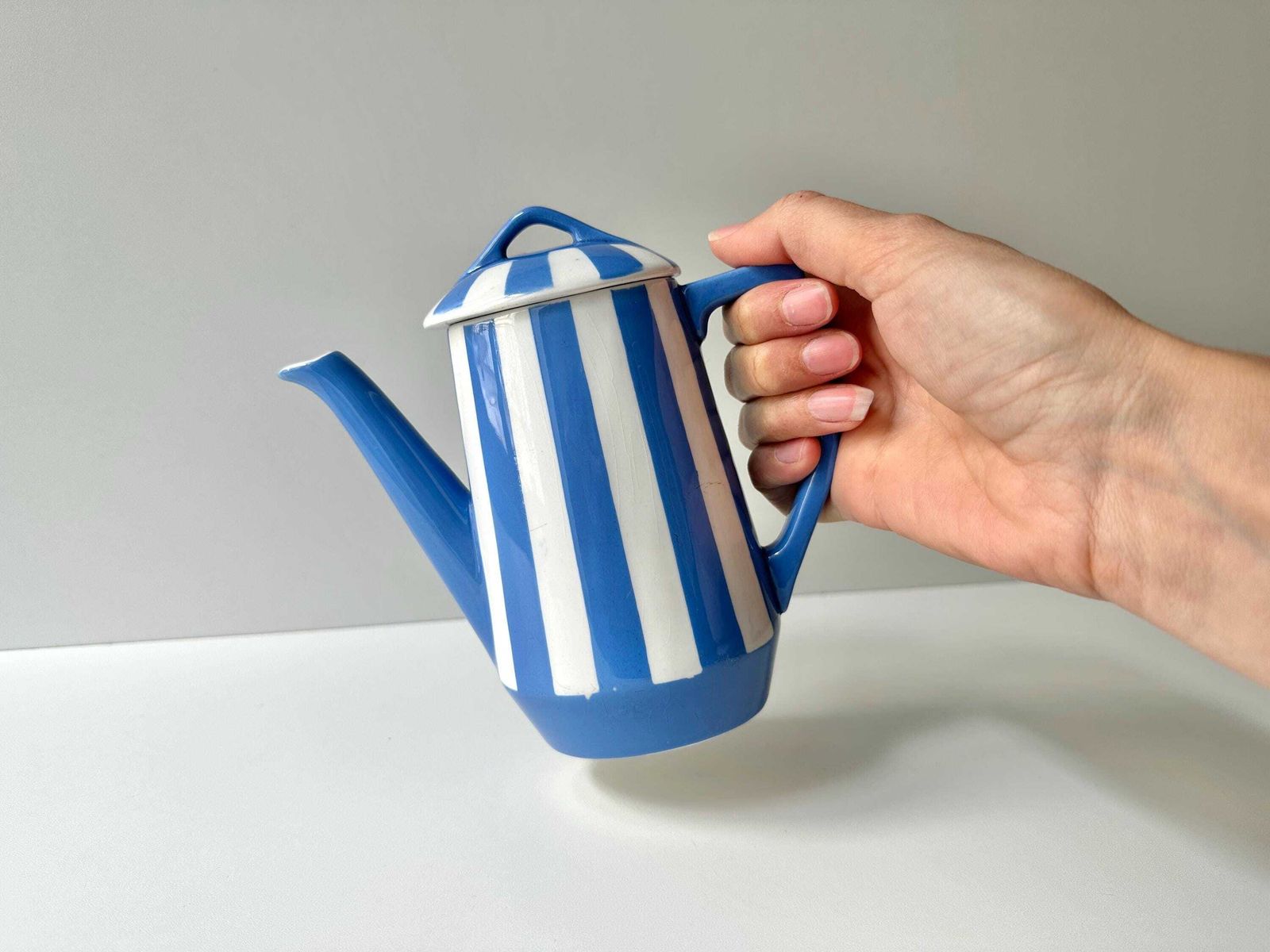 Antique French Fox Trott Small Coffee Pot By Sarreguemines 1930s, Art Deco Earthenware Tableware photo for sale