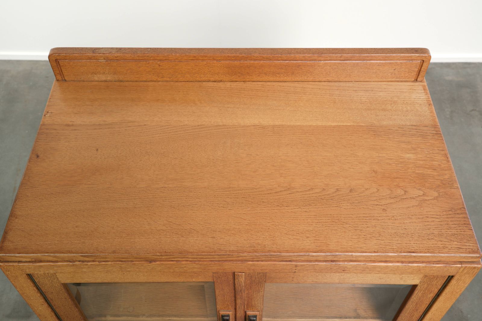 Very Nice Subtle Dutch Oak Amsterdam School Cabinet / Art Deco Cabinet With Glass Doors And Very Nice Details photo buy