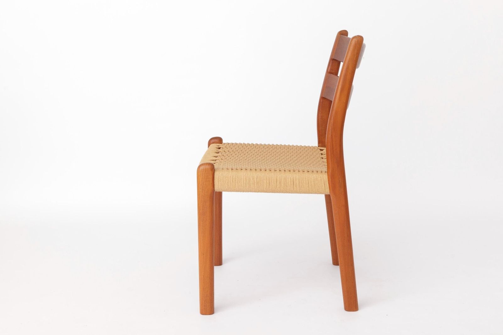 Set van 4 Deense teakhouten eetkamerstoelen van EMC Møbler, Deens koord, Denemarken, 1960s-70s photo vinterior