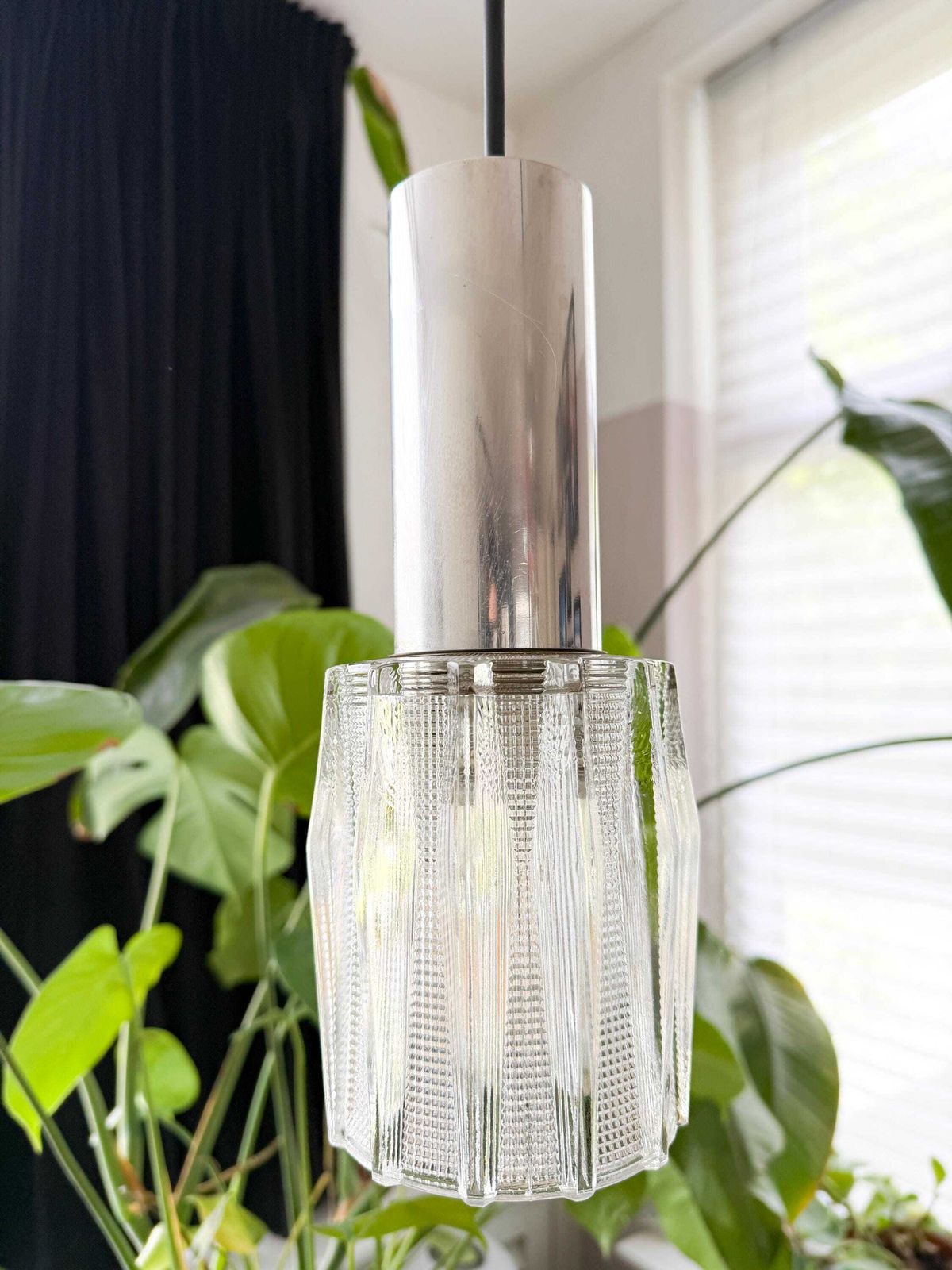 Vintage Paar Gestructureerde Glazen Hanglampen | Mid-Century Modern, 1960/70s photo 327.0