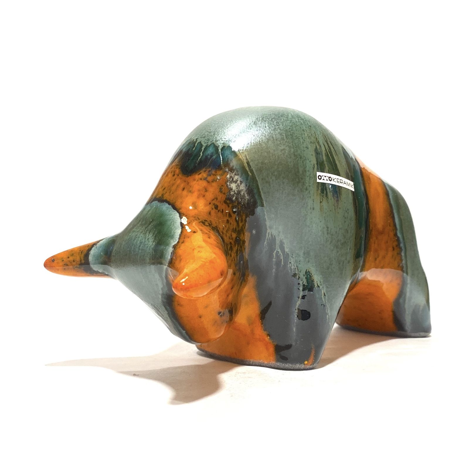 Otto Keramik stier in oranje Peru-glazuur, West German Pottery stijl sculptuur photo vinterior