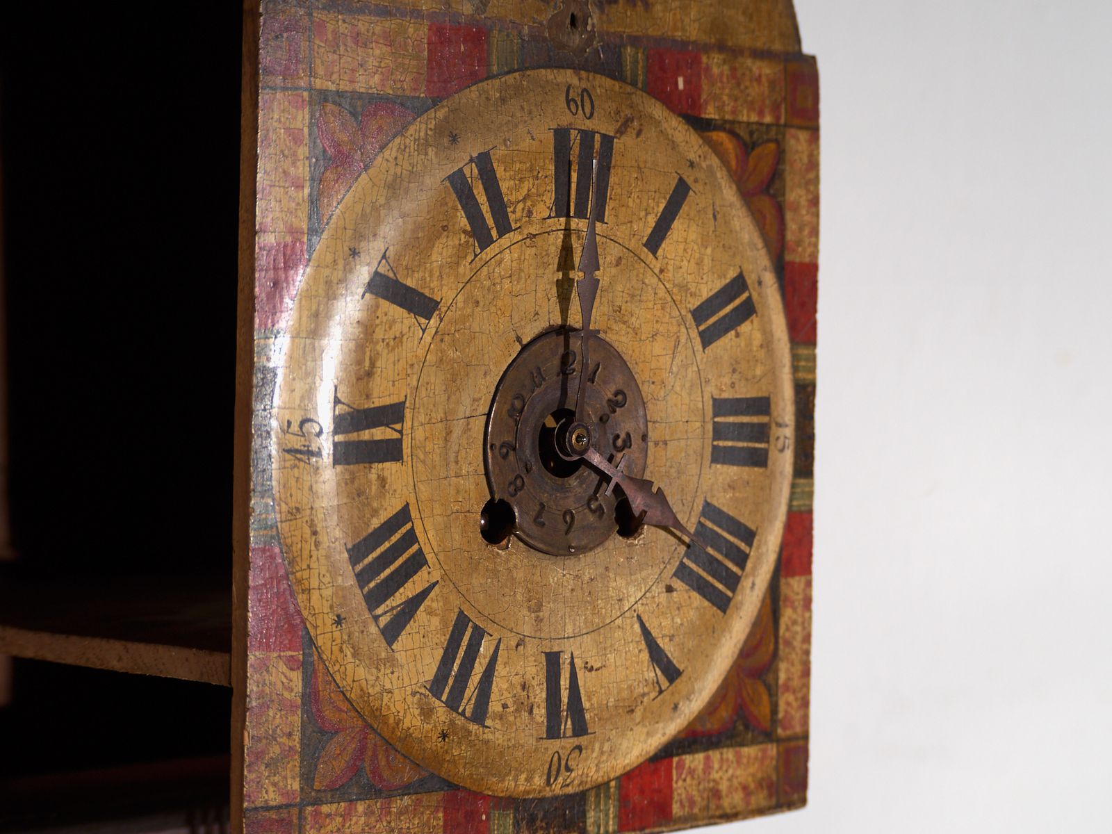 Horloge de parquet d'époque en pin peint - Europe centrale, vers 1850 photo vintage