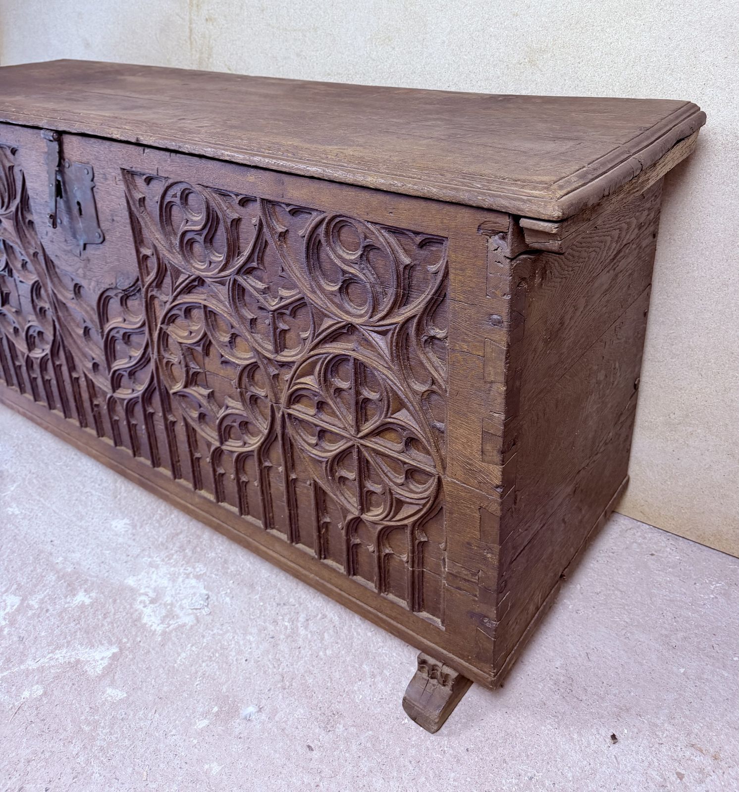 Late 18th Century Spanish Carved Wood Chest With Gothic Decoration photo 4890.0