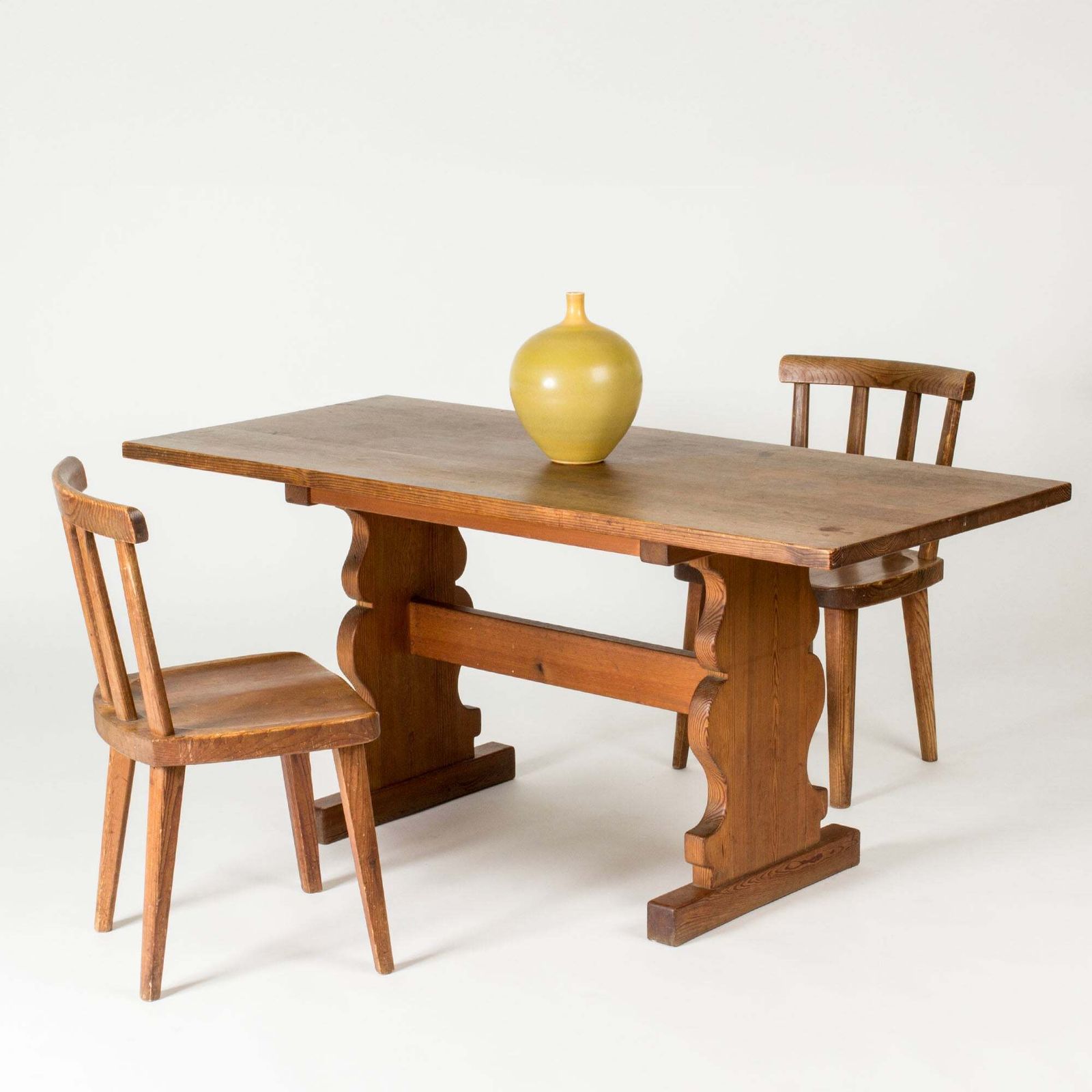Meubels Zweedse "Utö" Stoelen van Dennenhout door Axel Einar Hjorth, Nordiska Kompaniet, jaren 1930 photo