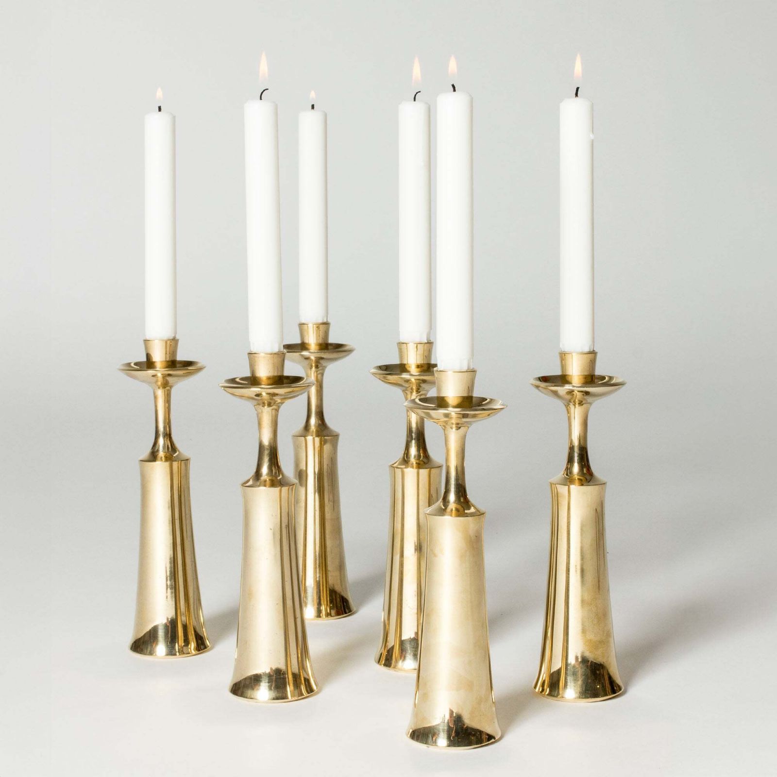 Paire de bougeoirs vintage mid-century en laiton par Jens Quistgaard, Danemark, années 1950 photo vinterior
