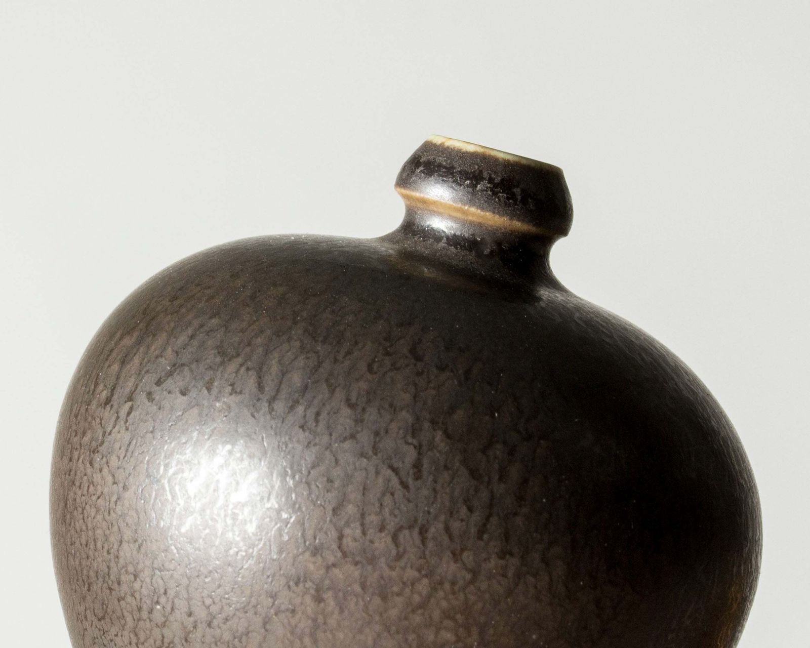 Midcentury miniatuur steengoed vaas van Berndt Friberg, Gustavsberg, Zweden, 1964 photo vintage