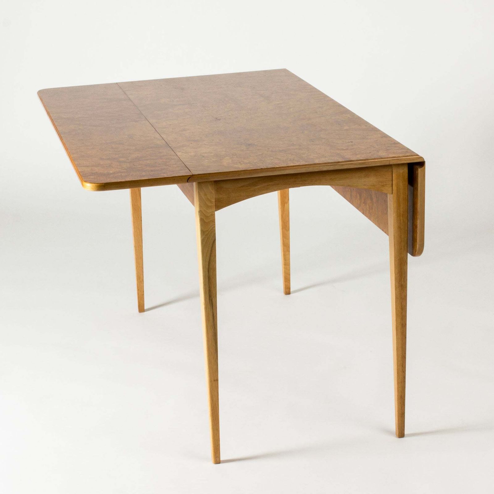 Swedish Modern tafel of consoletafel van Josef Frank, Zweden, jaren 1940/50 photo 9825.0