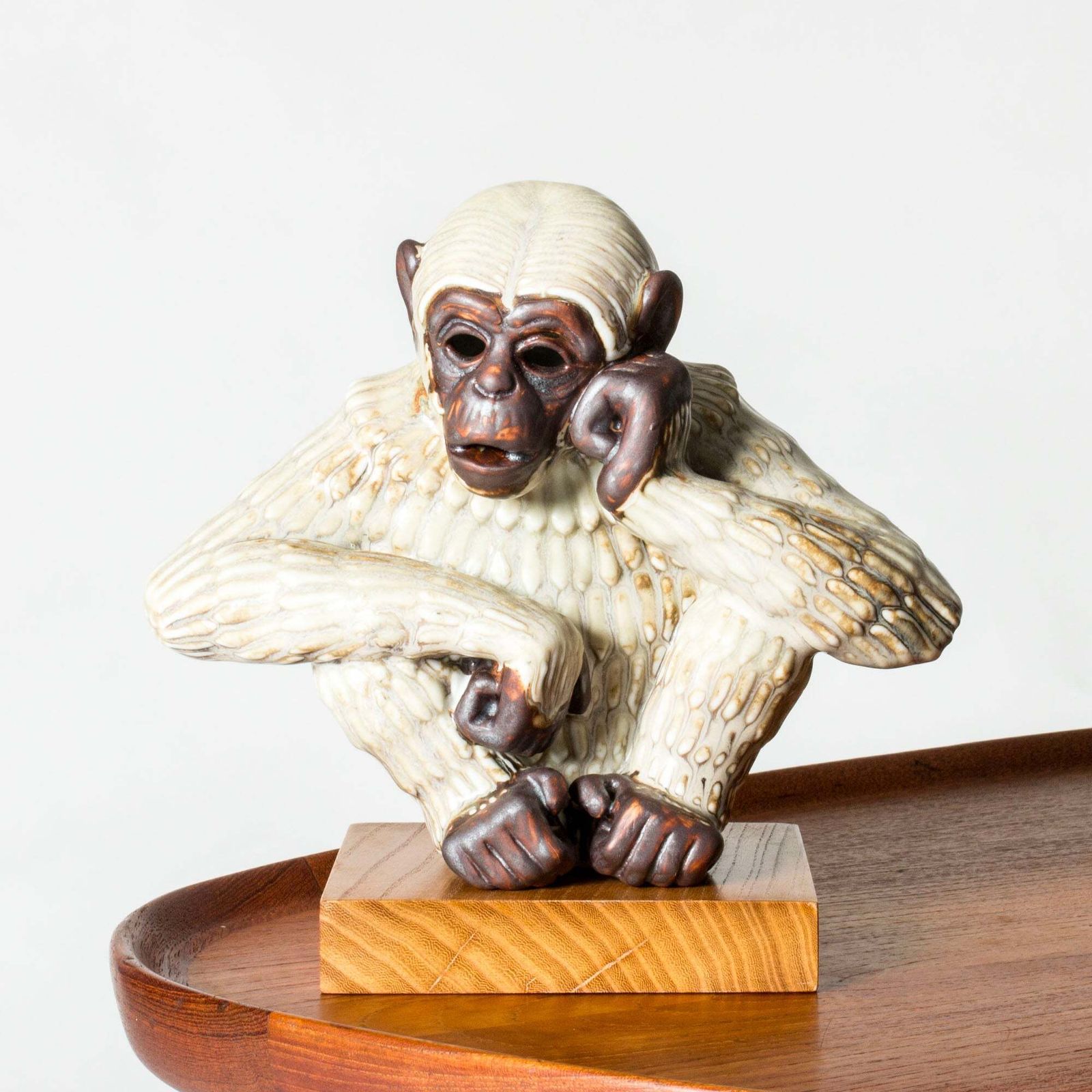 Sculpture de singe en grès mid-century, Gunnar Nylund, Rörstrand, Suède, années 1940 photo furniture