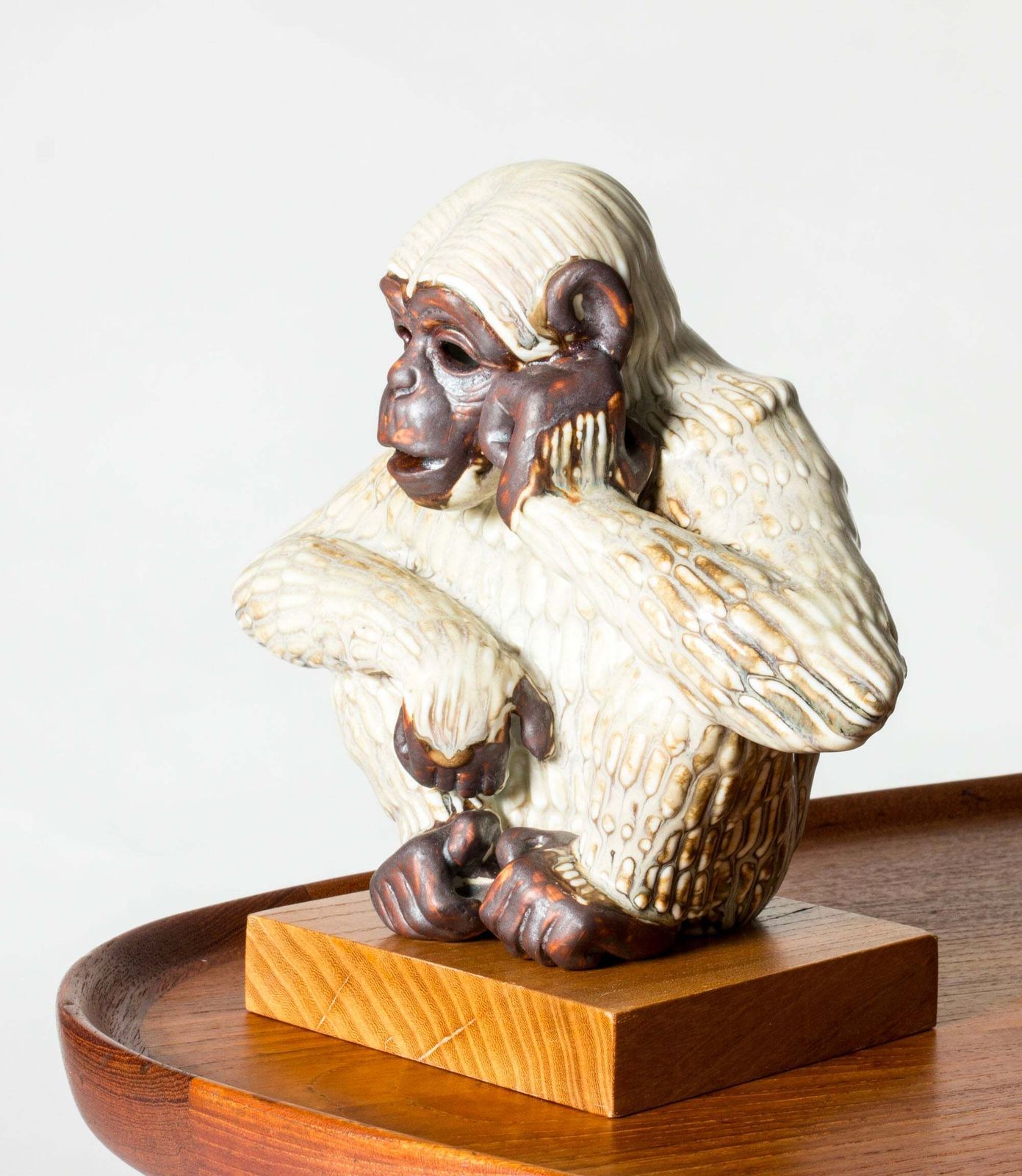 Sculpture de singe en grès mid-century, Gunnar Nylund, Rörstrand, Suède, années 1940 photo for sale