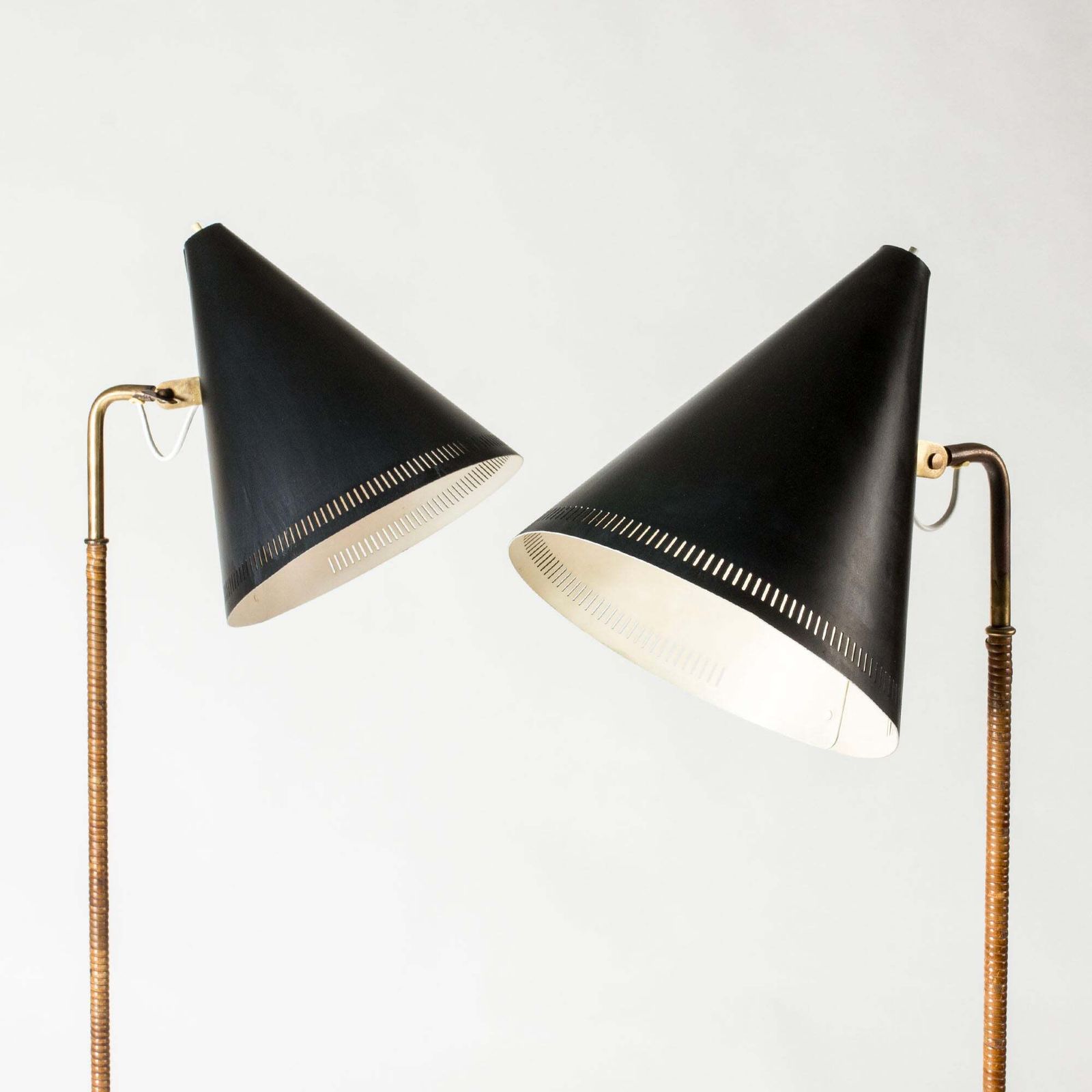 Finse Mid-Century Modern vloerlampen van Paavo Tynell voor Idman, ca. jaren 1950 photo 39290.0