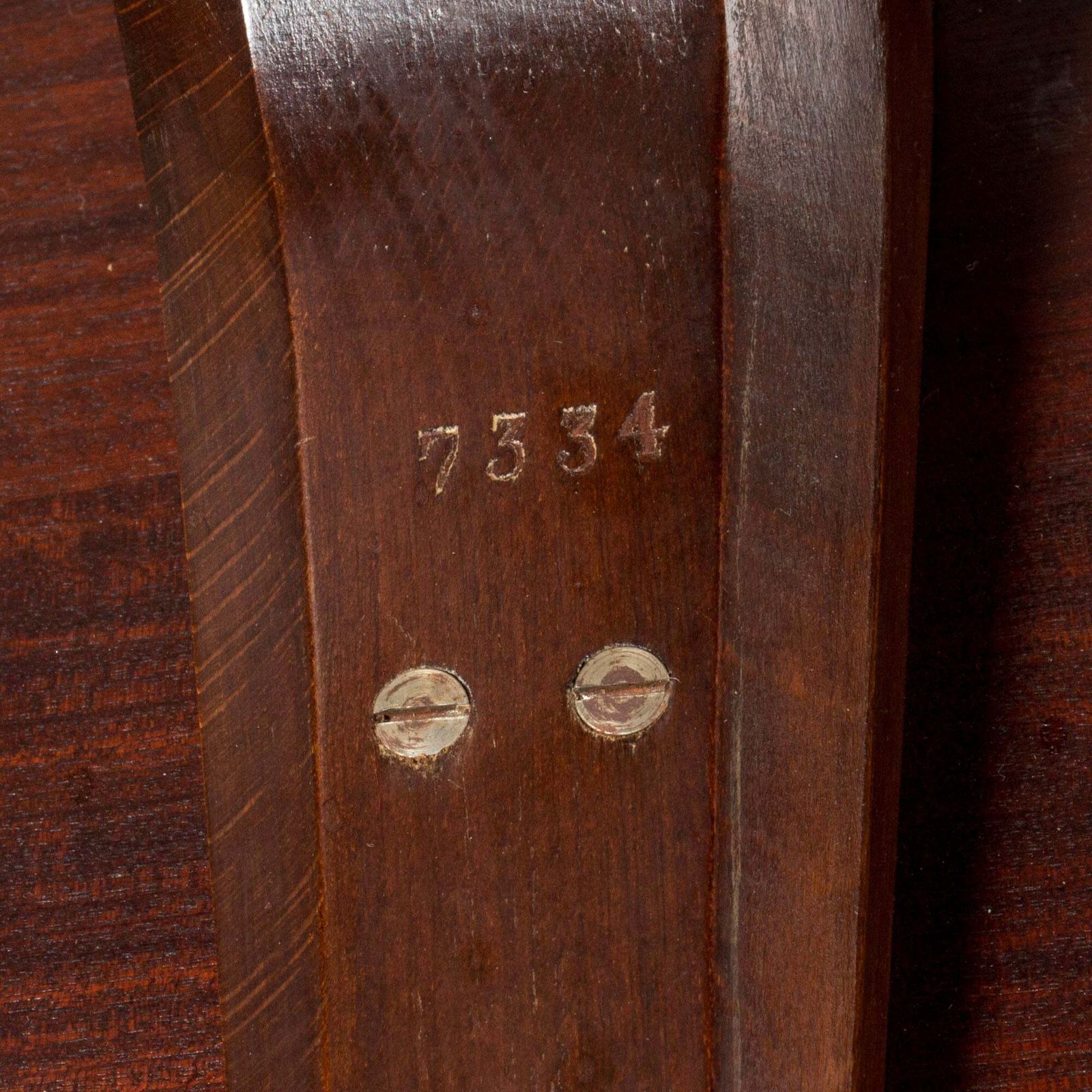 Meubels Danish Modern Mahogany Side Table By Frits Henningsen, Denmark, 1930/40s photo