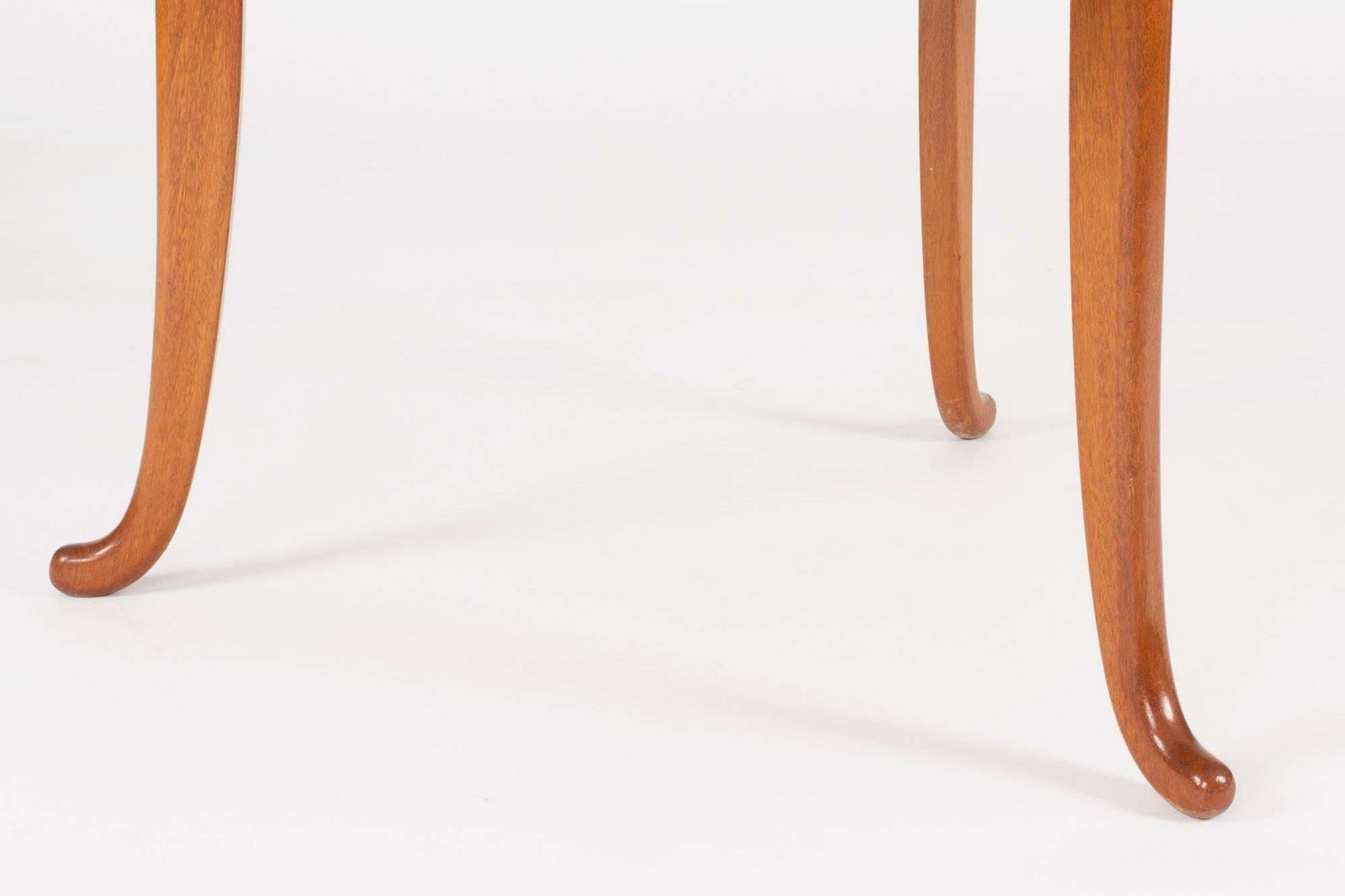 Table basse mid-century modern en acajou par Josef Frank, Suède, années 1940 photo 9822.0