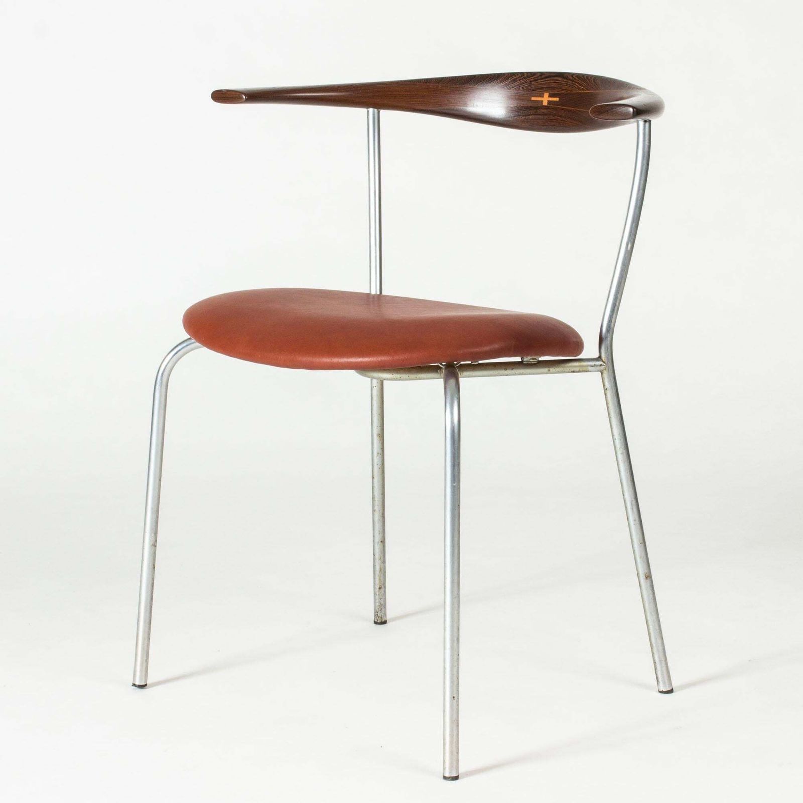 photo furniture Set Of Six Midcentury "Jh 701" Dining Chairs, Hans J. Wegner, Denmark, 1950s