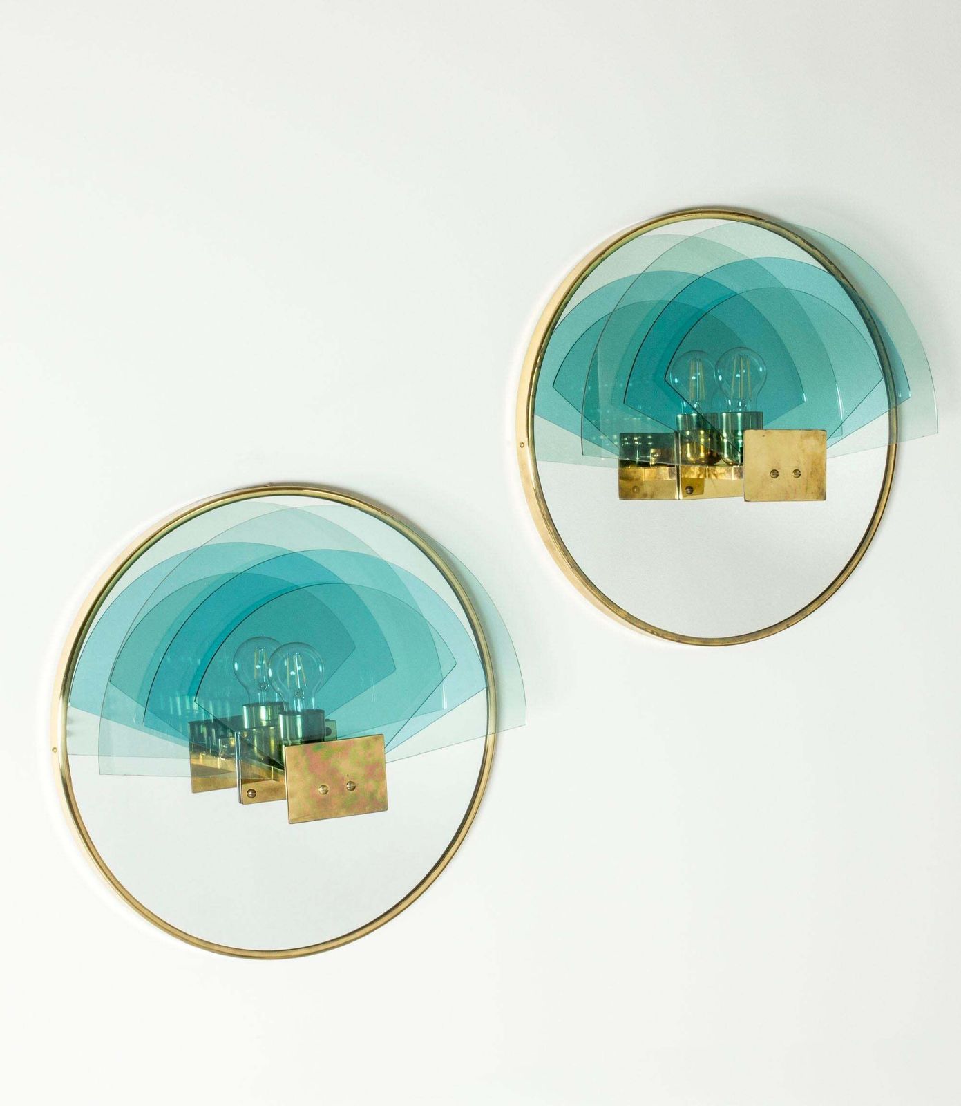 Appliques murales postmodernes en laiton par Hans Agne Jakobsson, Markaryd, Suède, années 1980 photo furniture