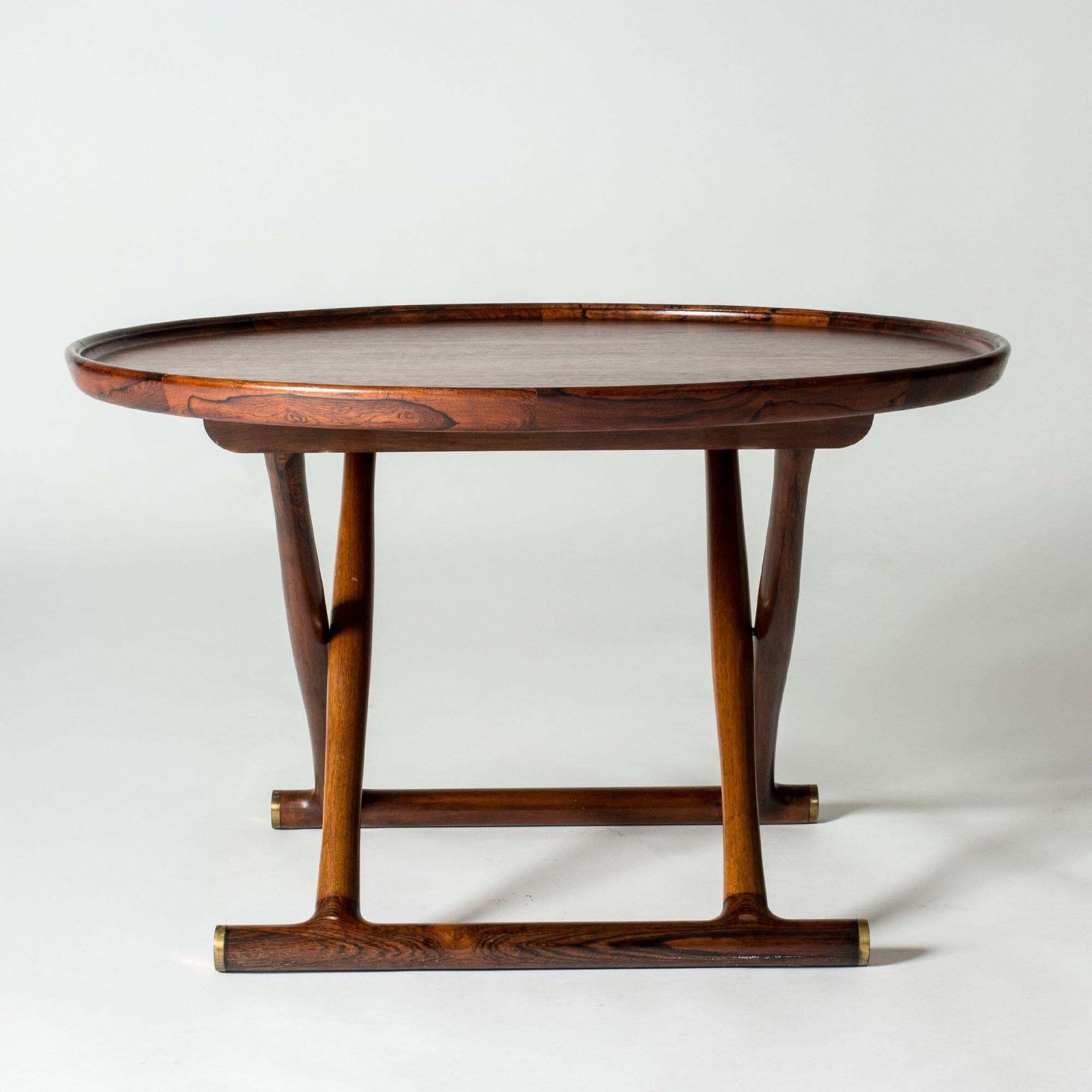 Danish Modern rozenhout 'Egyptian Table' salontafel van Mogens Lassen, jaren 1940 photo vinterior