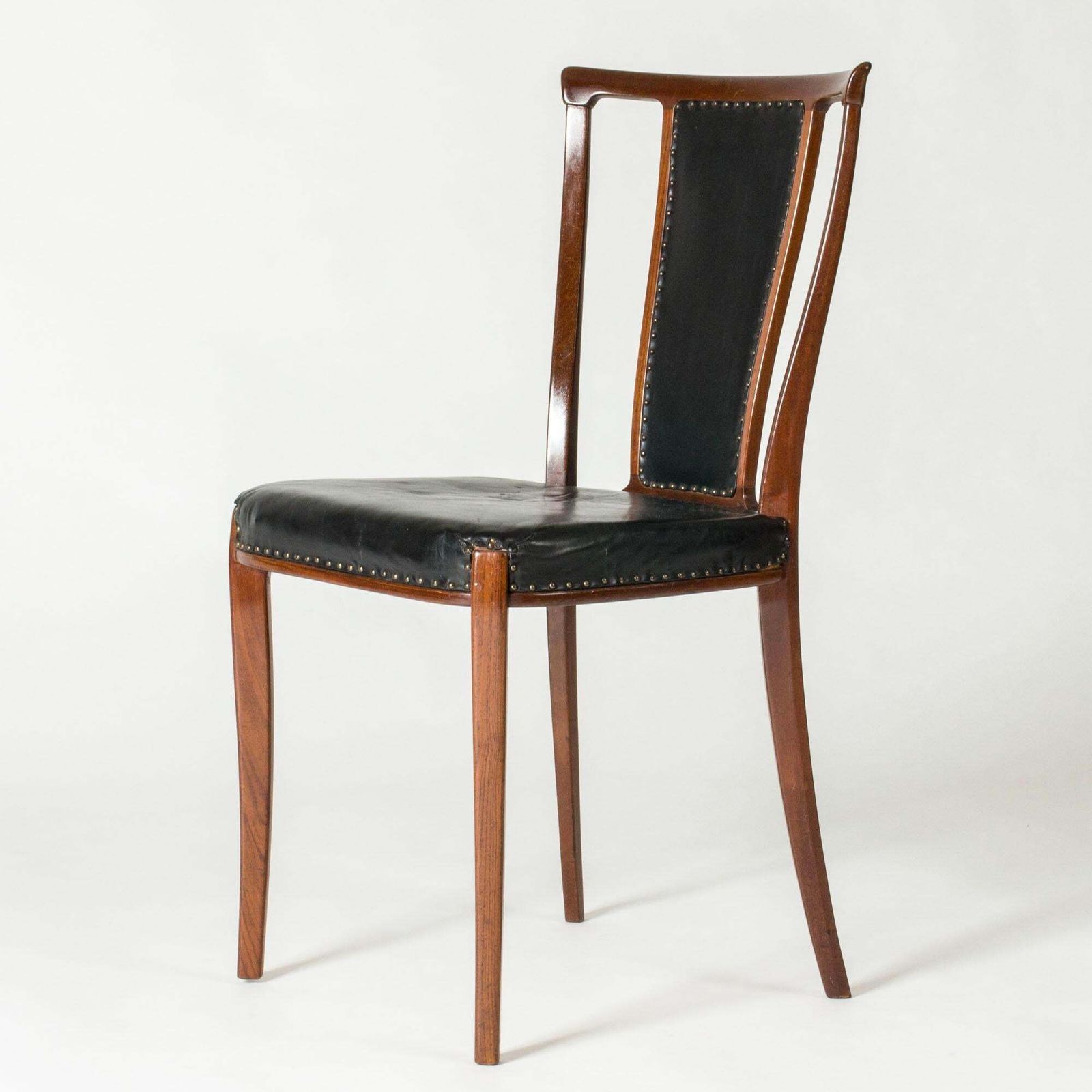 Ensemble de huit chaises de salle à manger suédoises modernes en acajou, par Carl Axel Acking, années 1950 photo buy