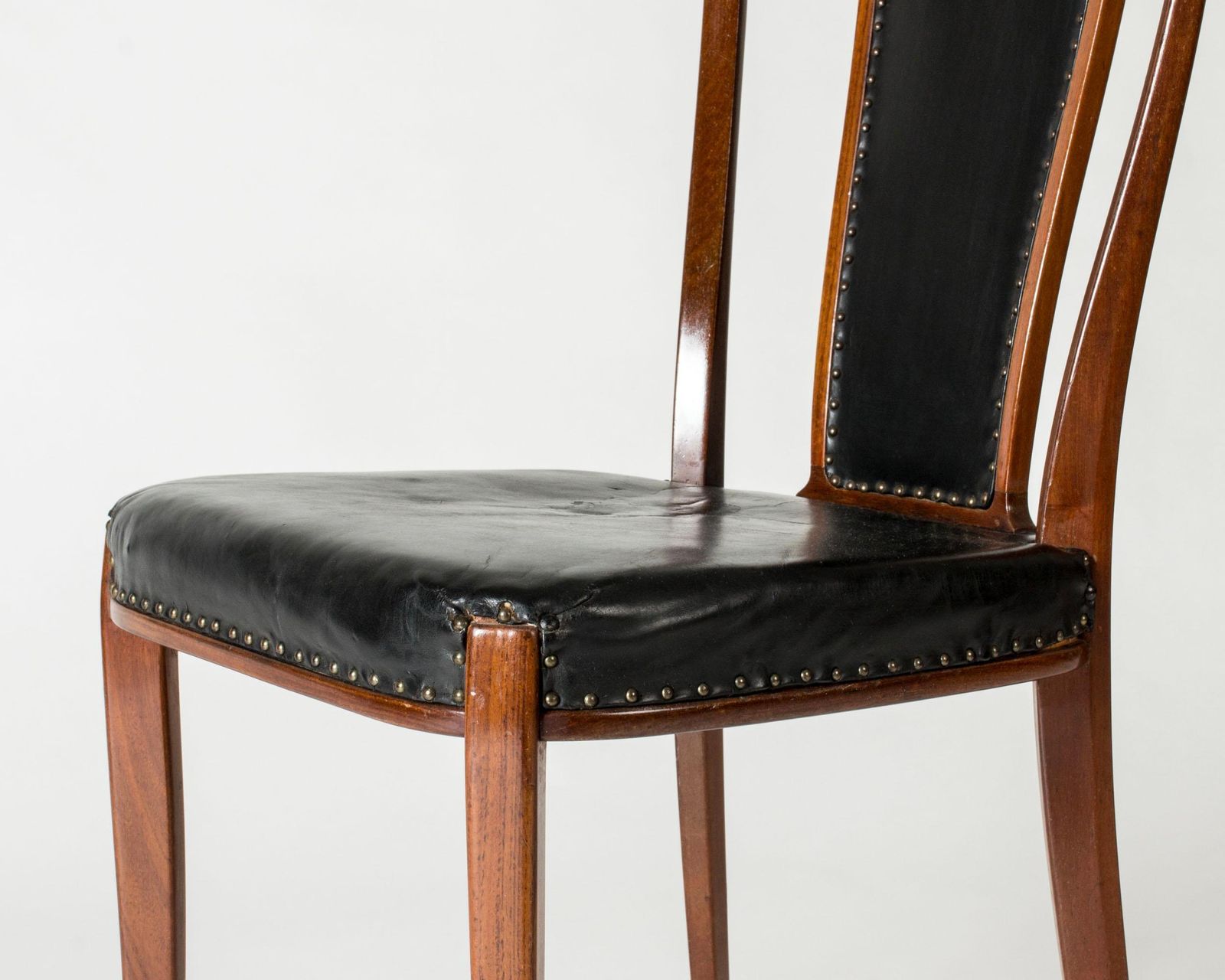 Meubels Set van acht Zweeds Modern mahonie eetkamerstoelen van Carl Axel Acking, jaren 1950 photo
