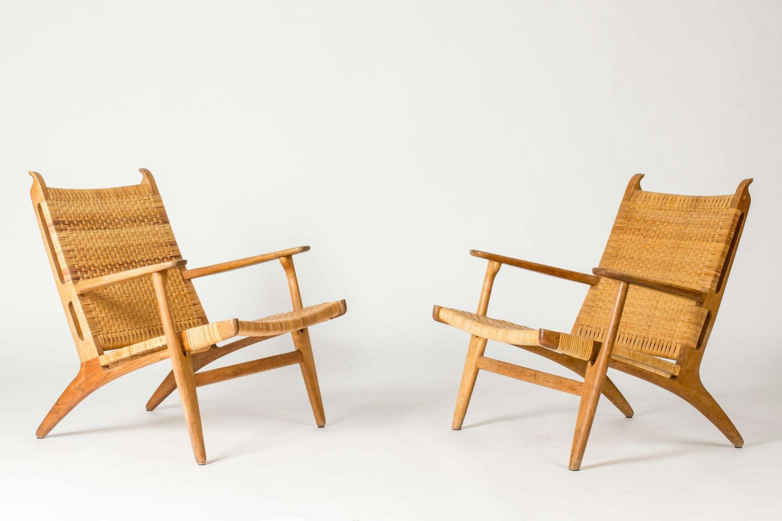 Paire de fauteuils de salon mid-century « CH 27 » par Hans J. Wegner, Danemark, années 1950 photo Mobilier