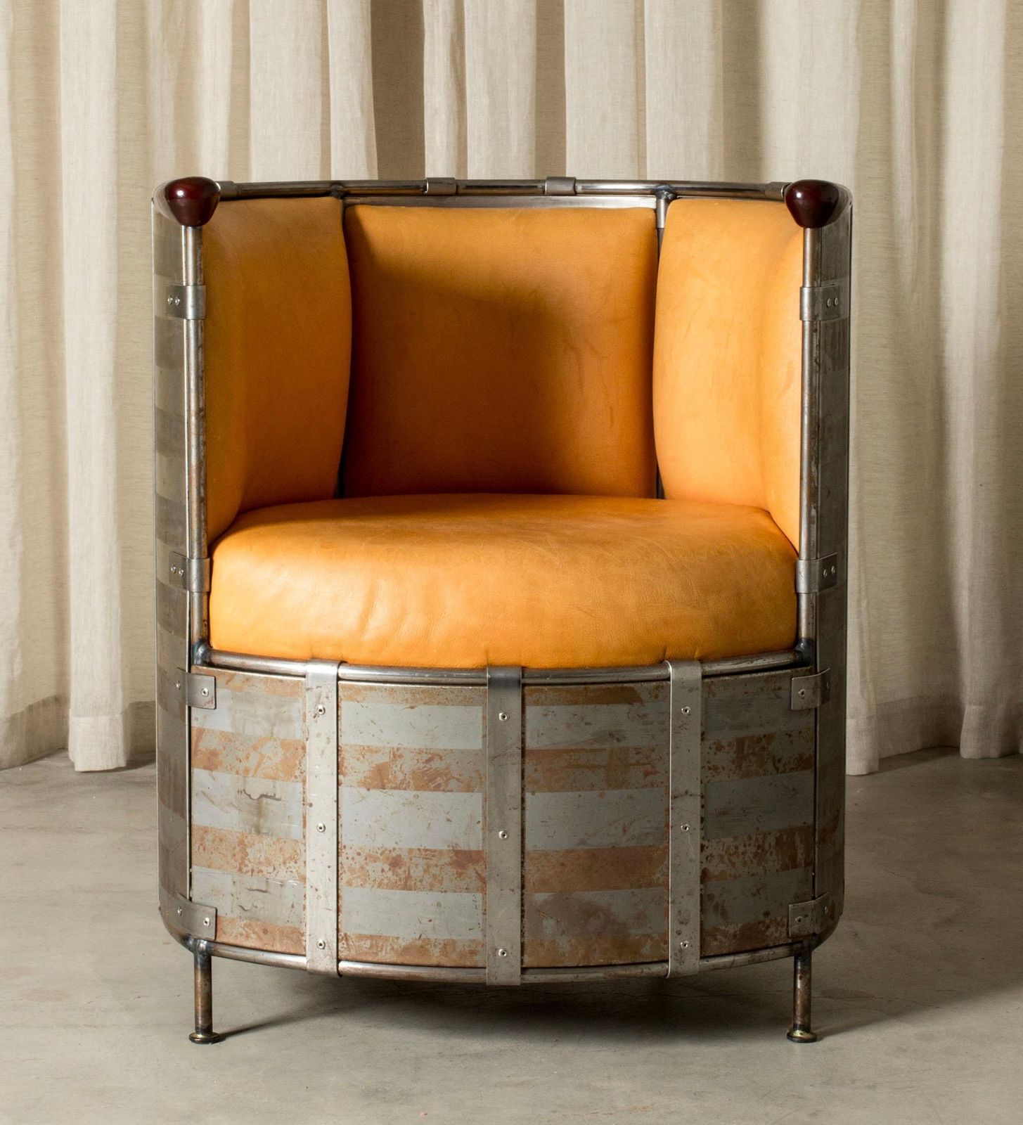 Meubels Post Modernist "Moose Skin Lounge Chair", Mats Theselius, Källemo, Sweden, 1991 photo