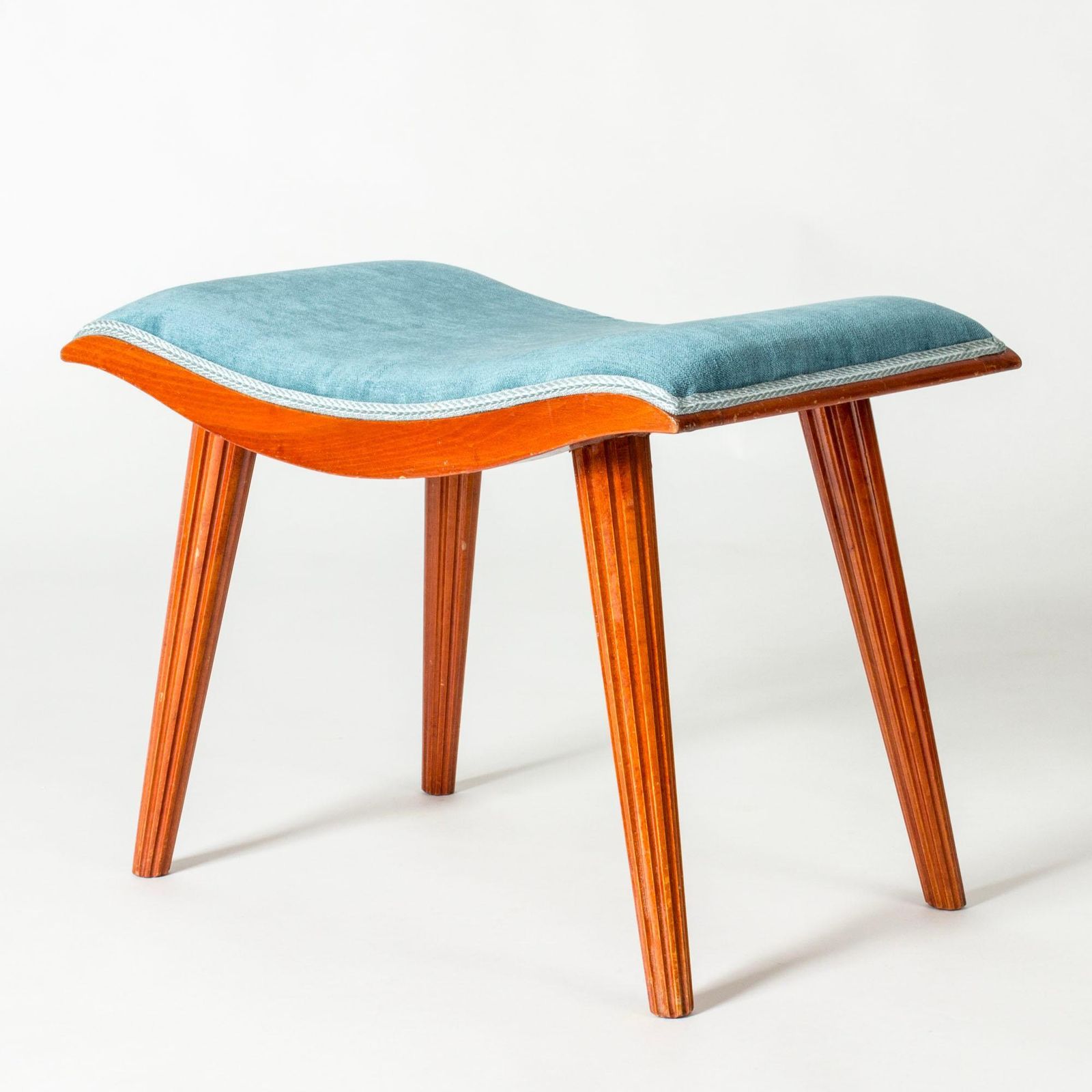 Swedish Modern kruk, jaren 1940 photo for sale