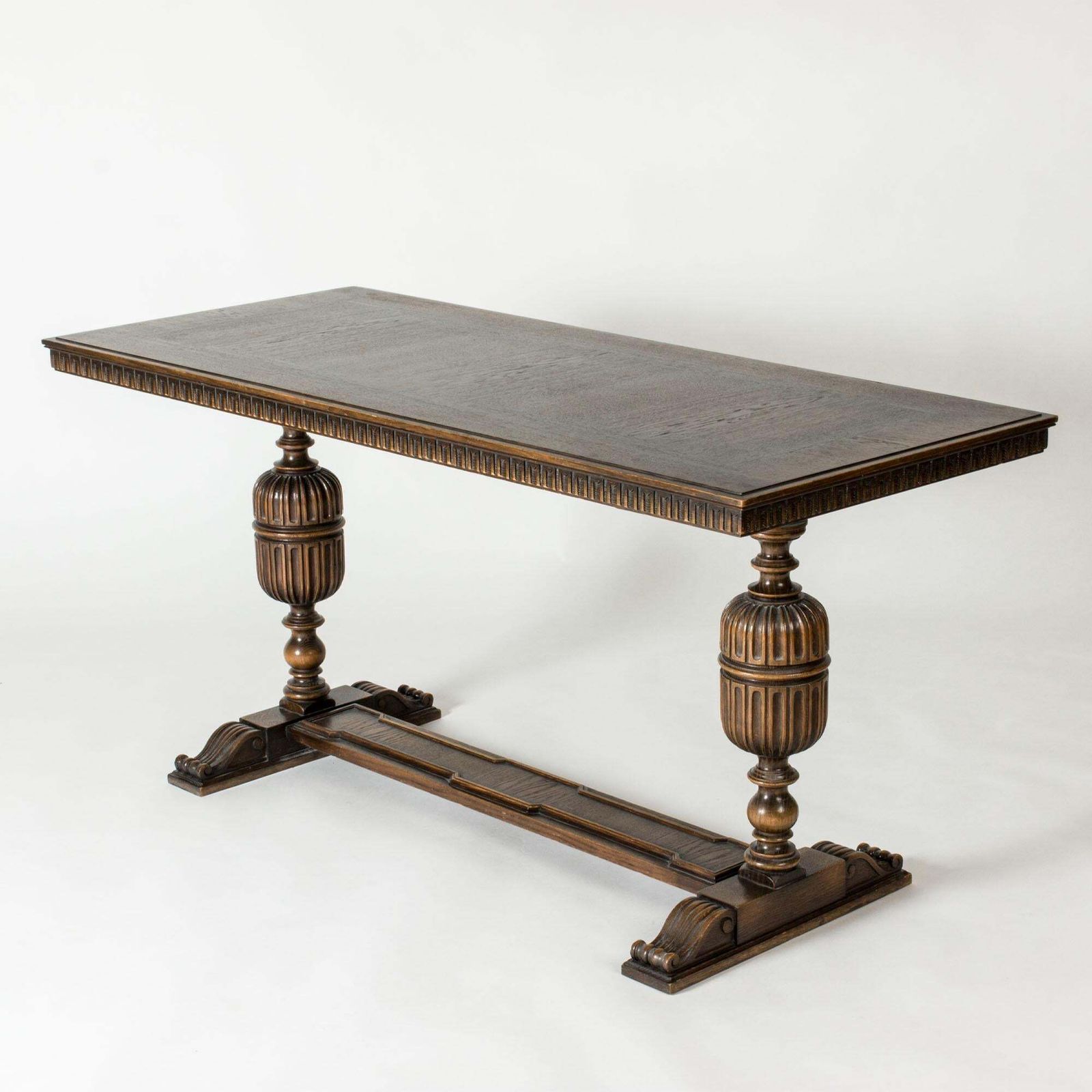 Swedish Grace bibliotheektafel "Charles" van Axel Einar Hjorth voor NK, Zweden, 1929 photo furniture