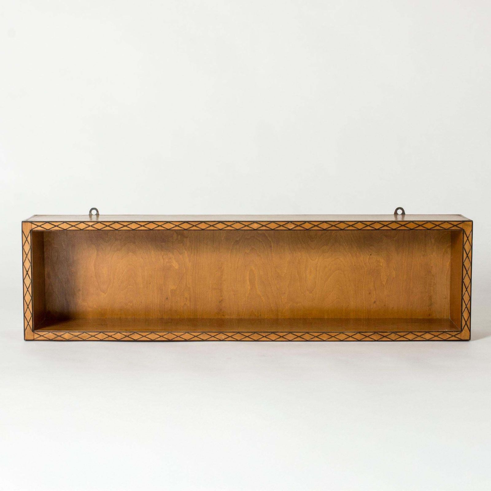 Zweedse functionalistische wandplank, jaren 1930 photo furniture