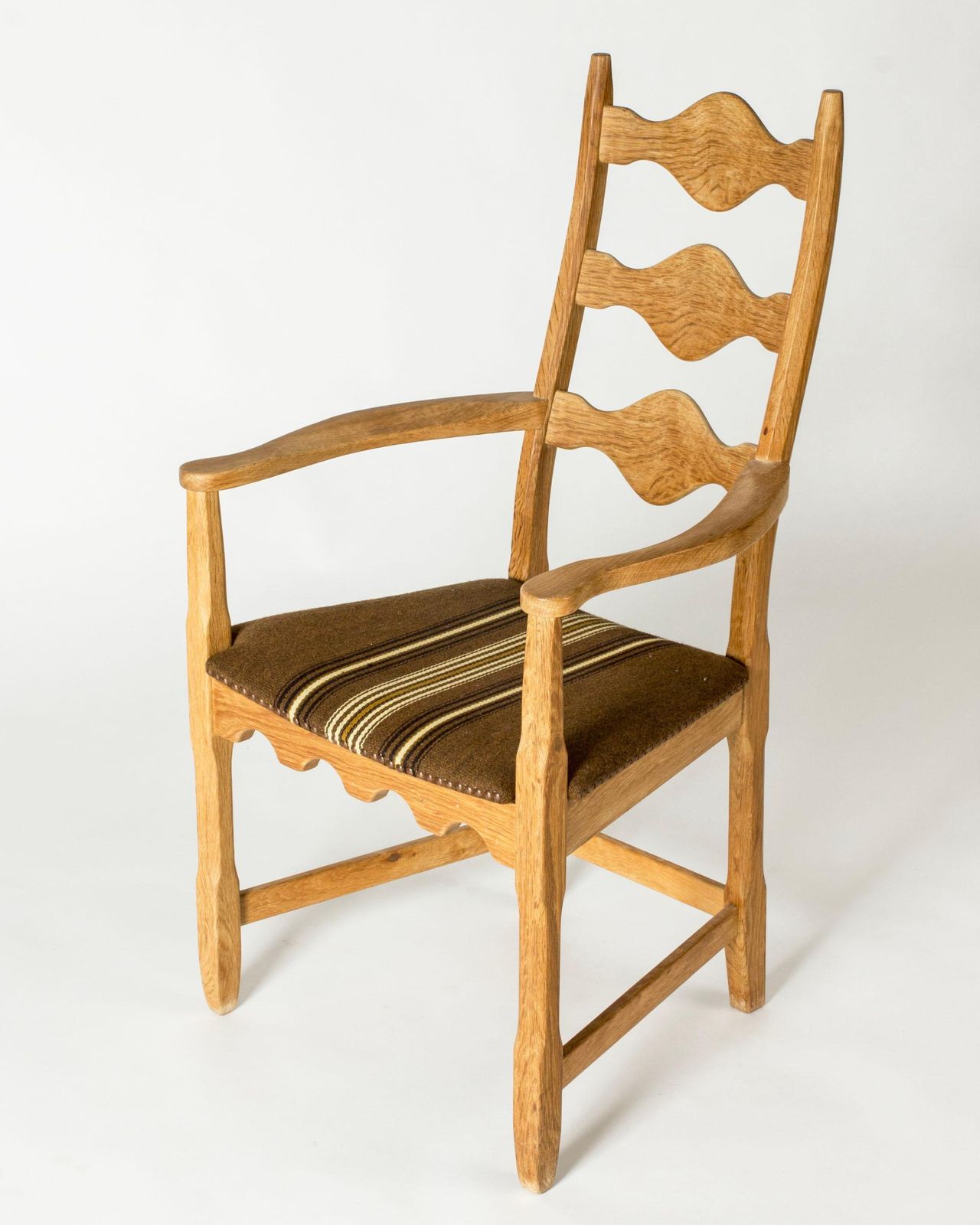 Midcentury Modern Dining Chairs By Henning Kjærnulf, Denmark, 1960s, Set Of Six photo vinterior