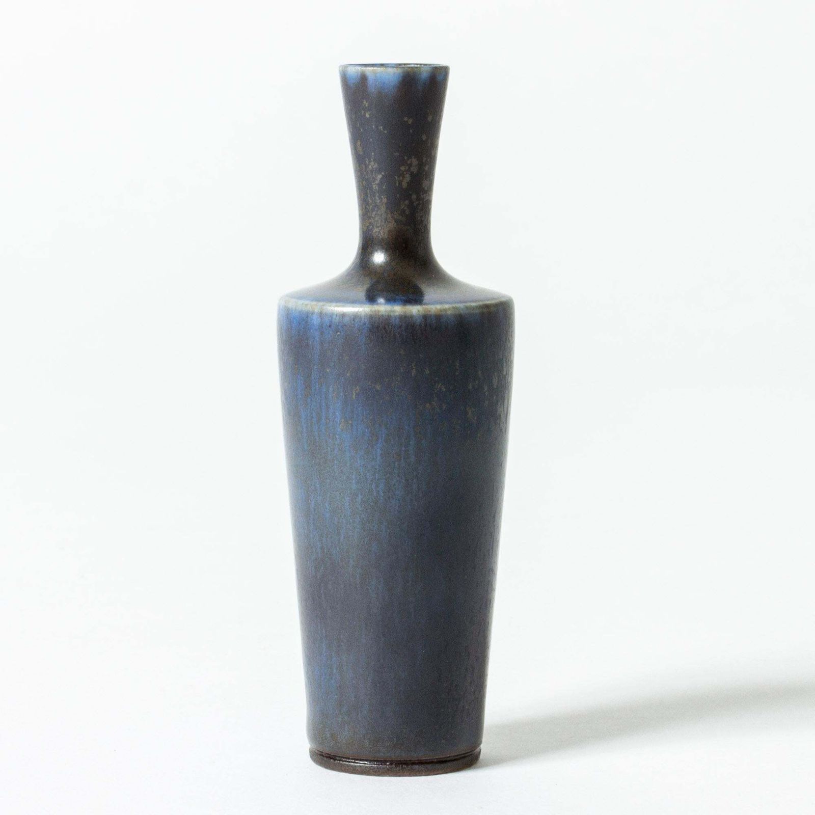 Vase en grès Berndt Friberg, Gustavsberg, Suède, 1972 photo furniture